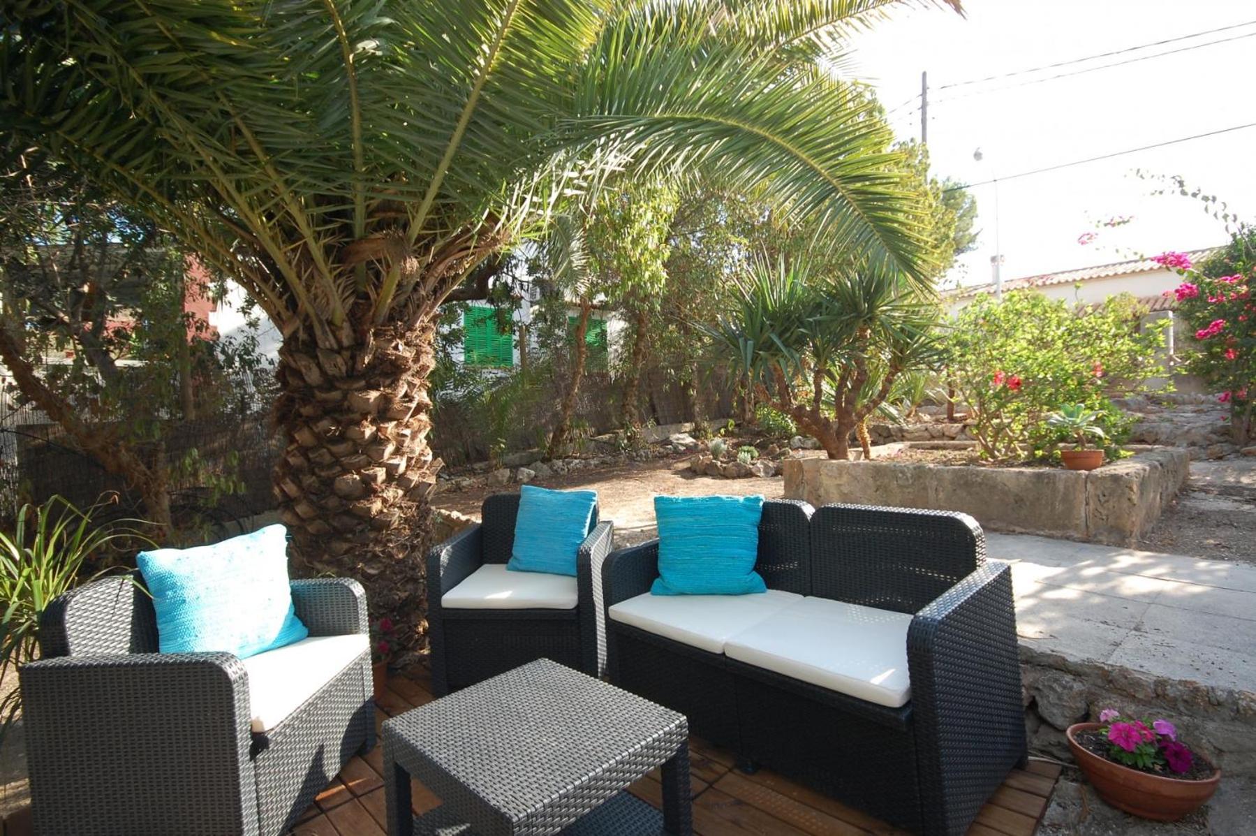 Three-Bedroom Villa photo 2