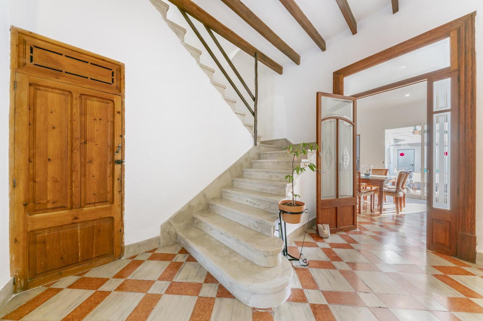 Villa photo 2