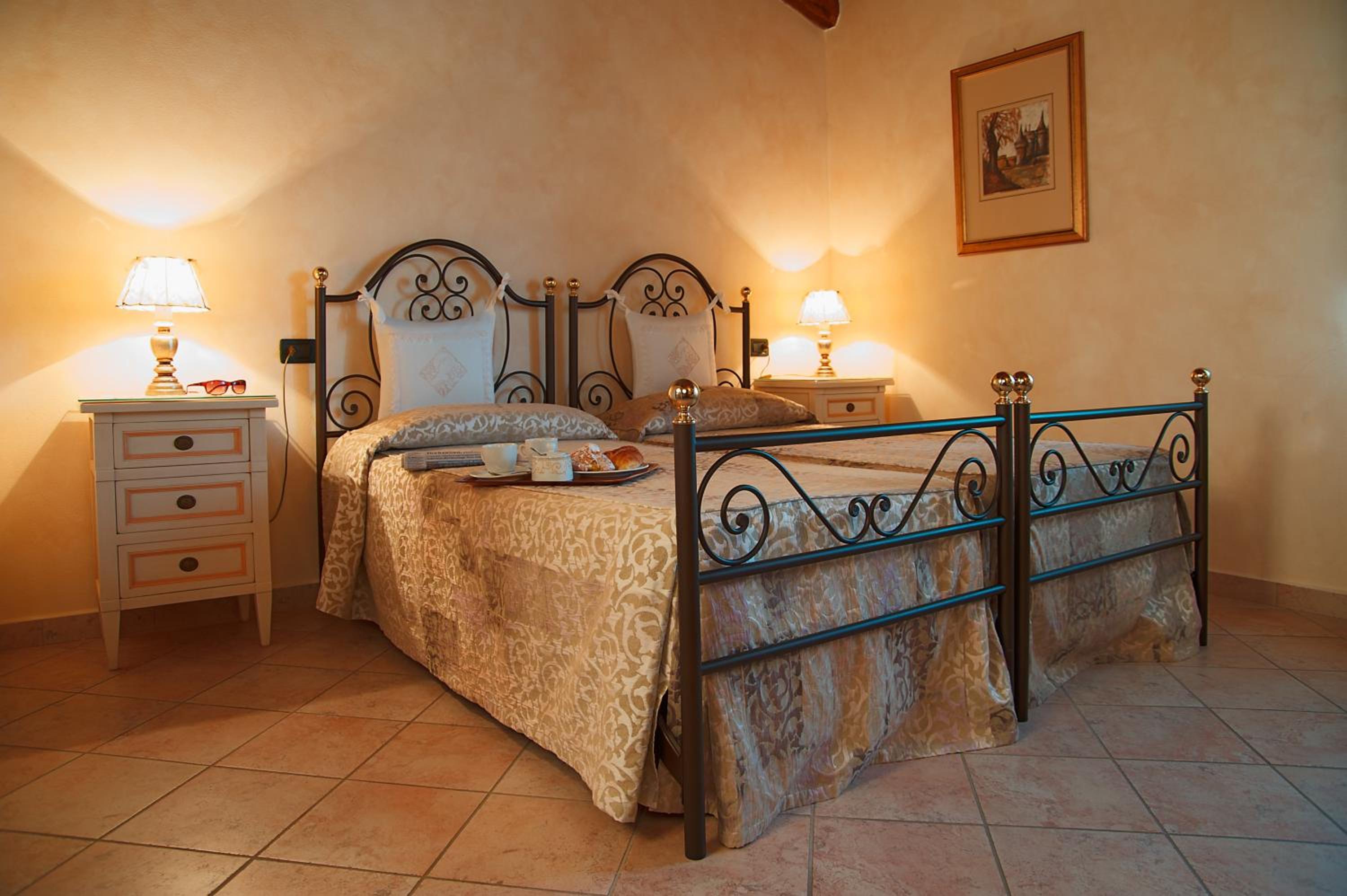 Double Room - Photo 1