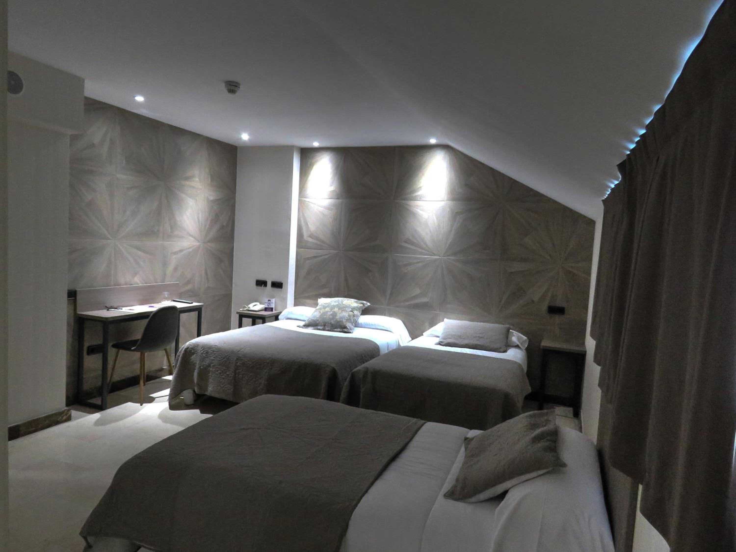 Family Room - Photo 19