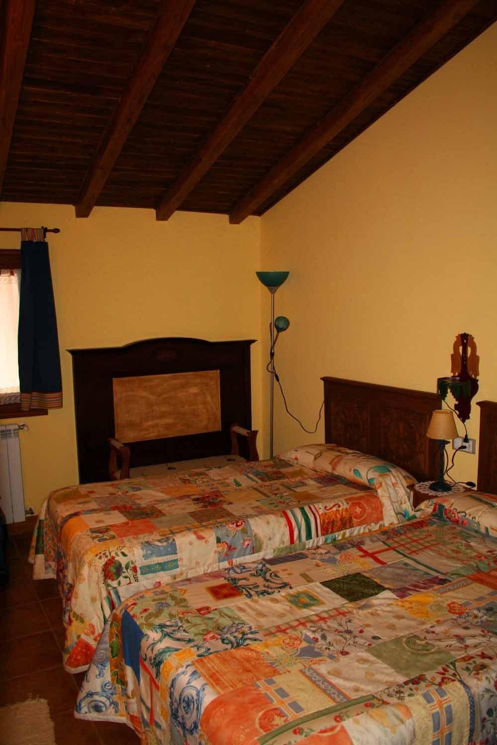 Habitación Doble o con Dos Camas con Baño Privado y Vistas
