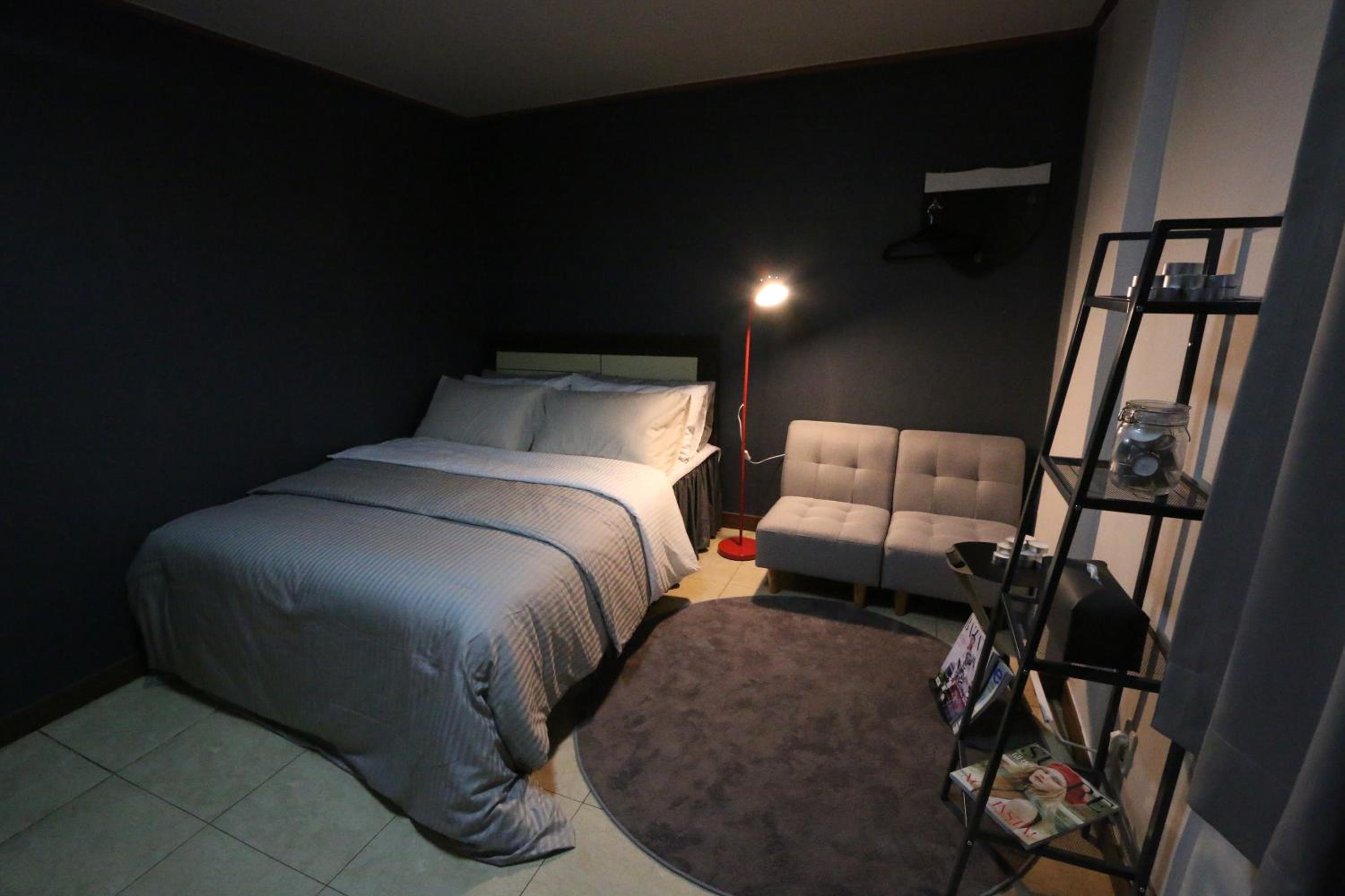 Deluxe Double Room - Photo 8