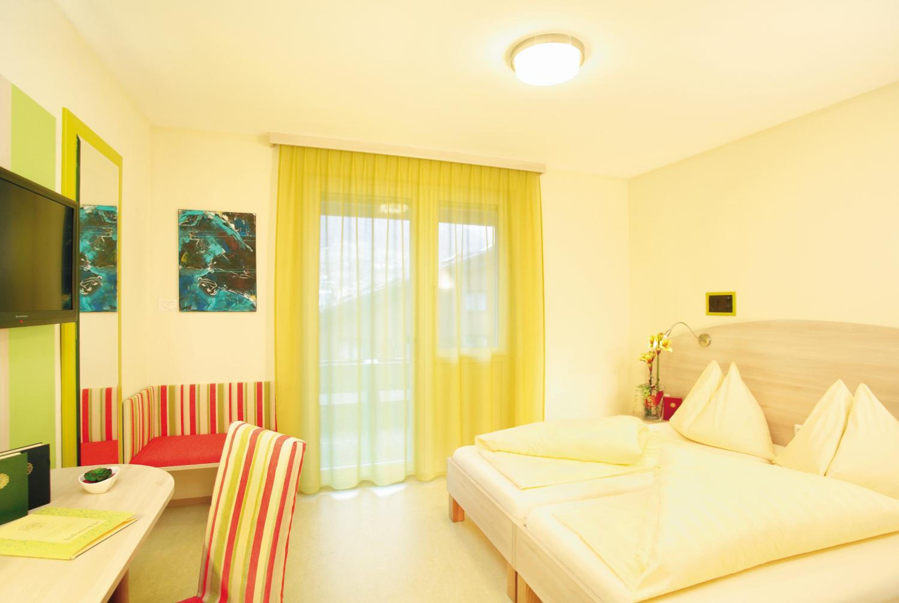Double or Twin Room photo 2