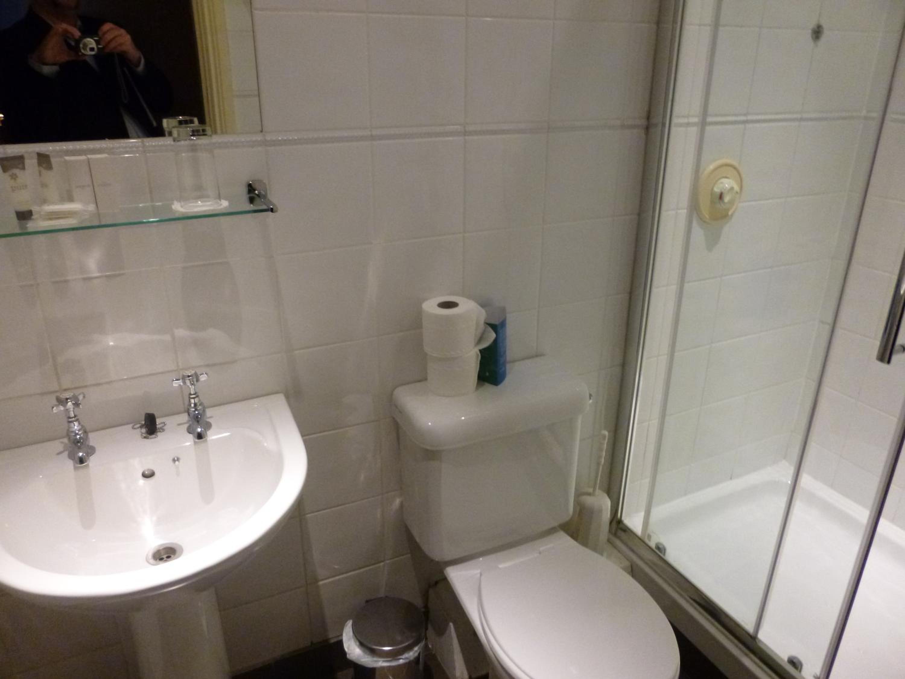 Double or Twin Room photo 3