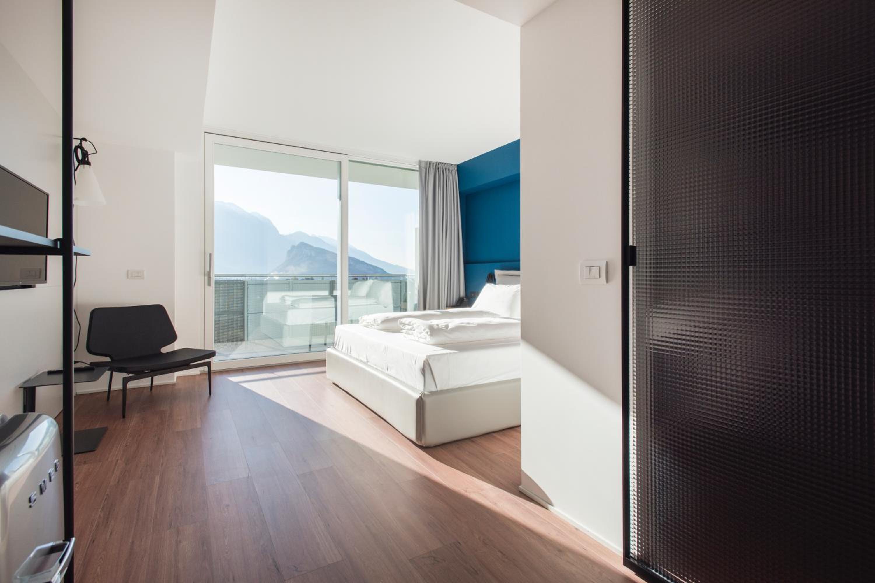 Double Room with Balcony - Photo 2
