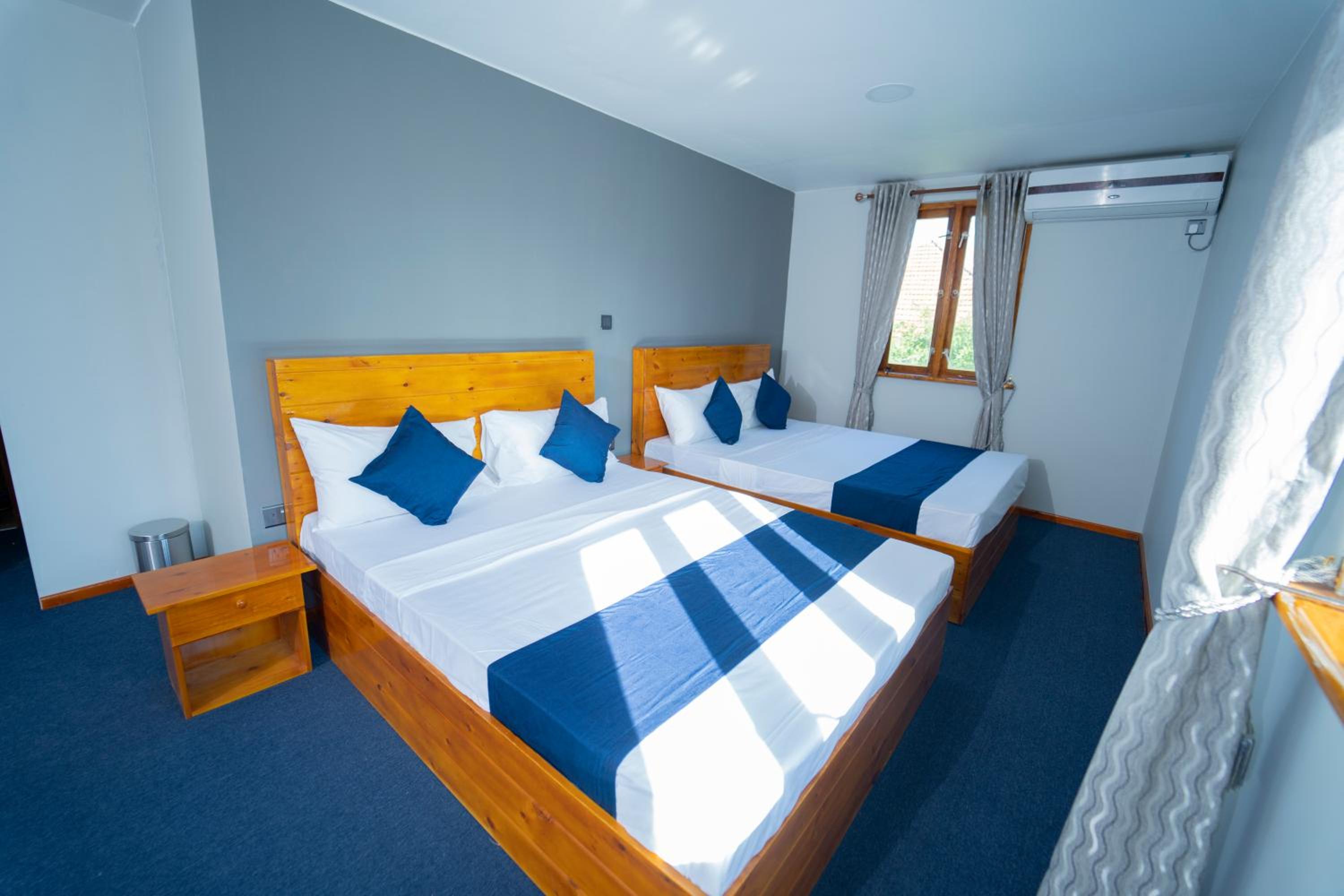 Deluxe Quadruple Room photo 3