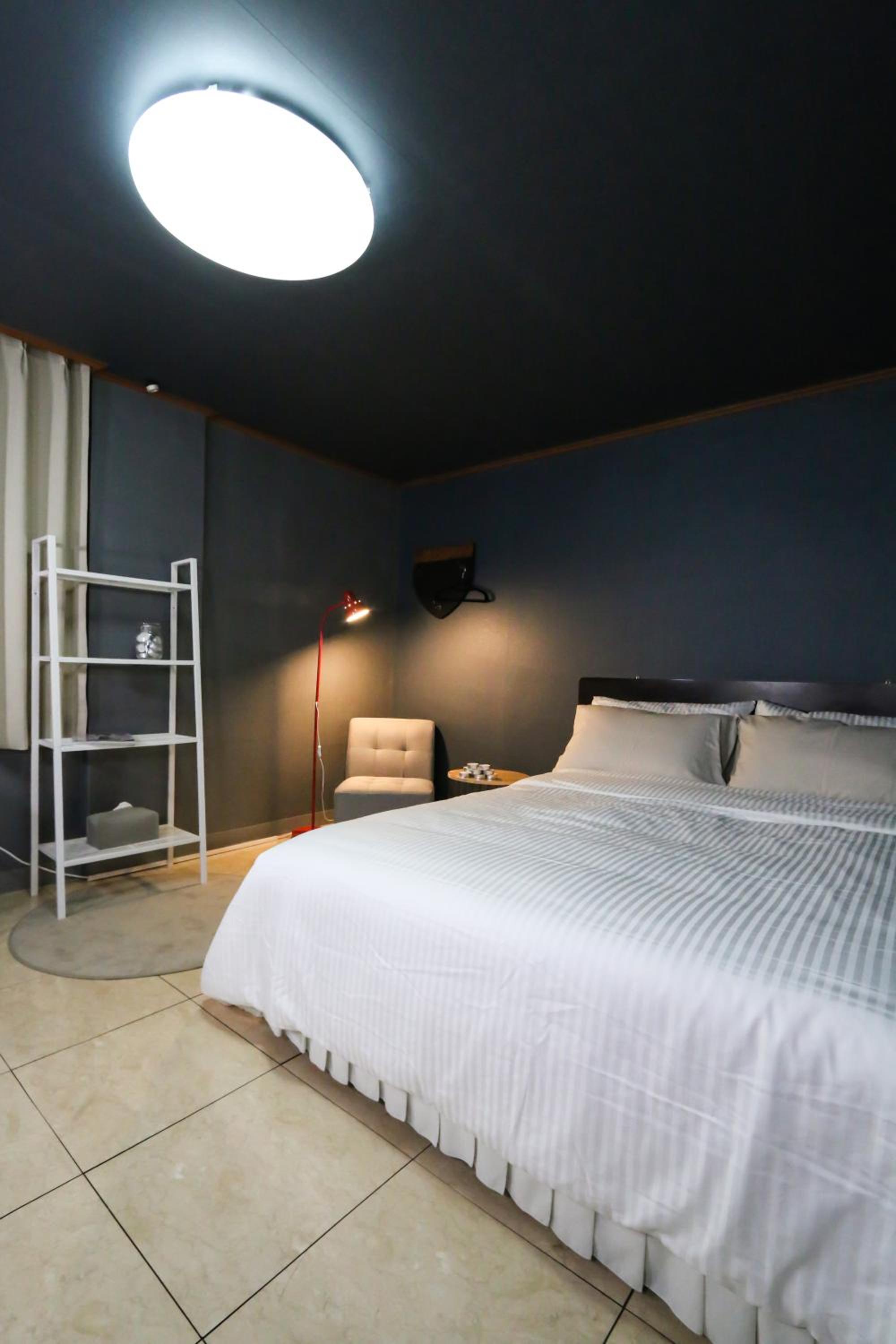 Standard Double Room - Photo 1