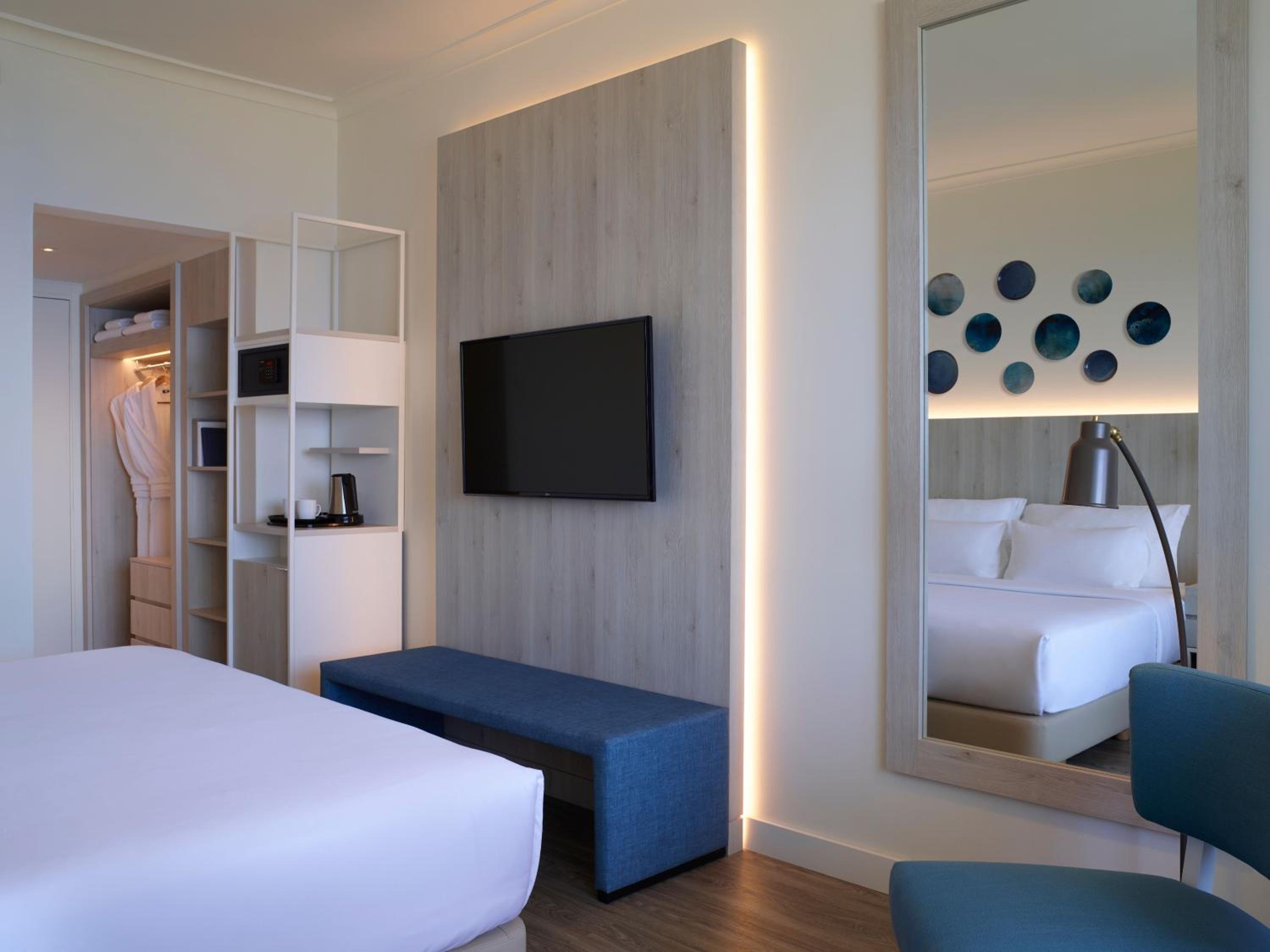 Deluxe Room with Forest View