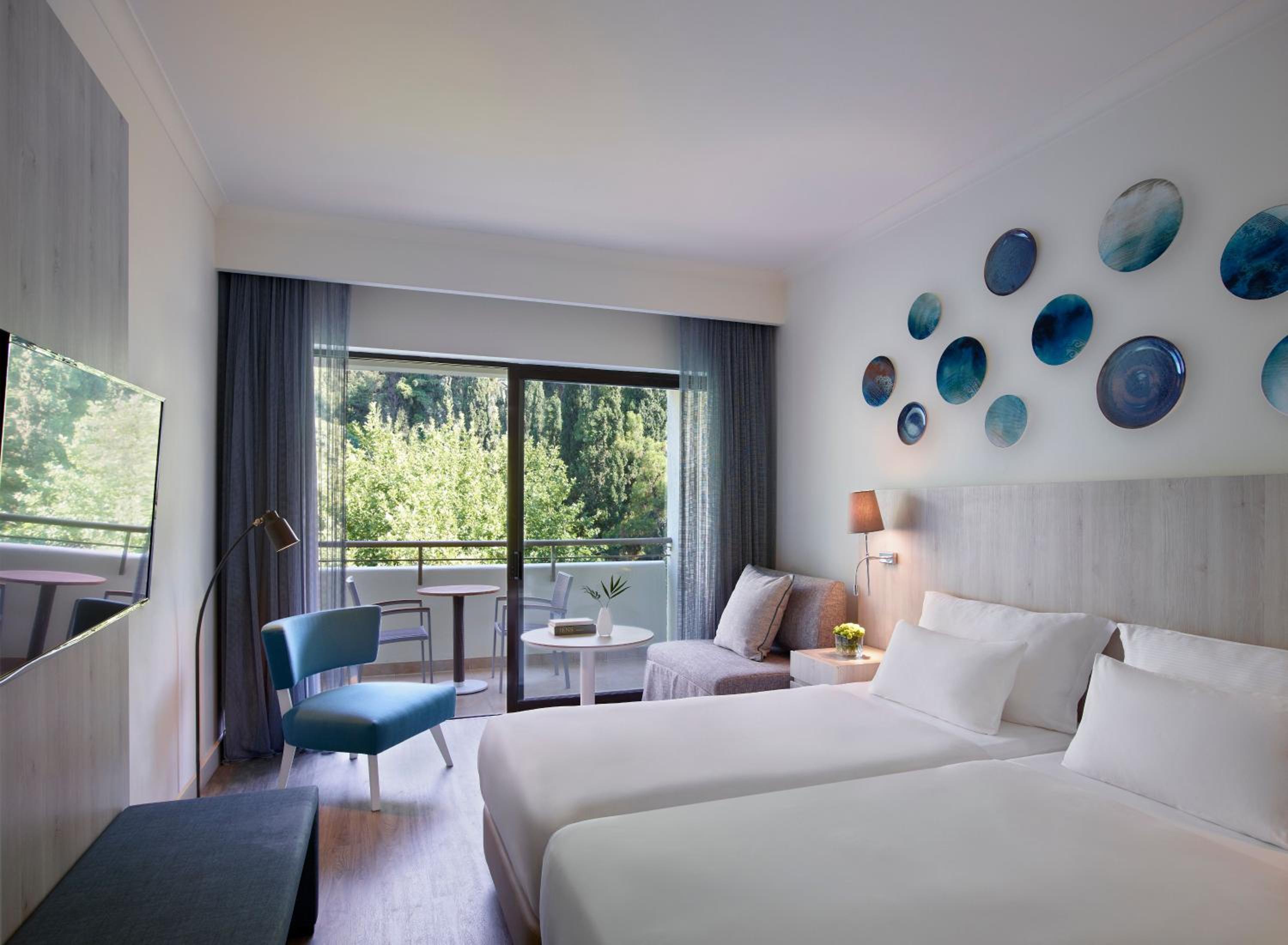 Deluxe Room with Forest View