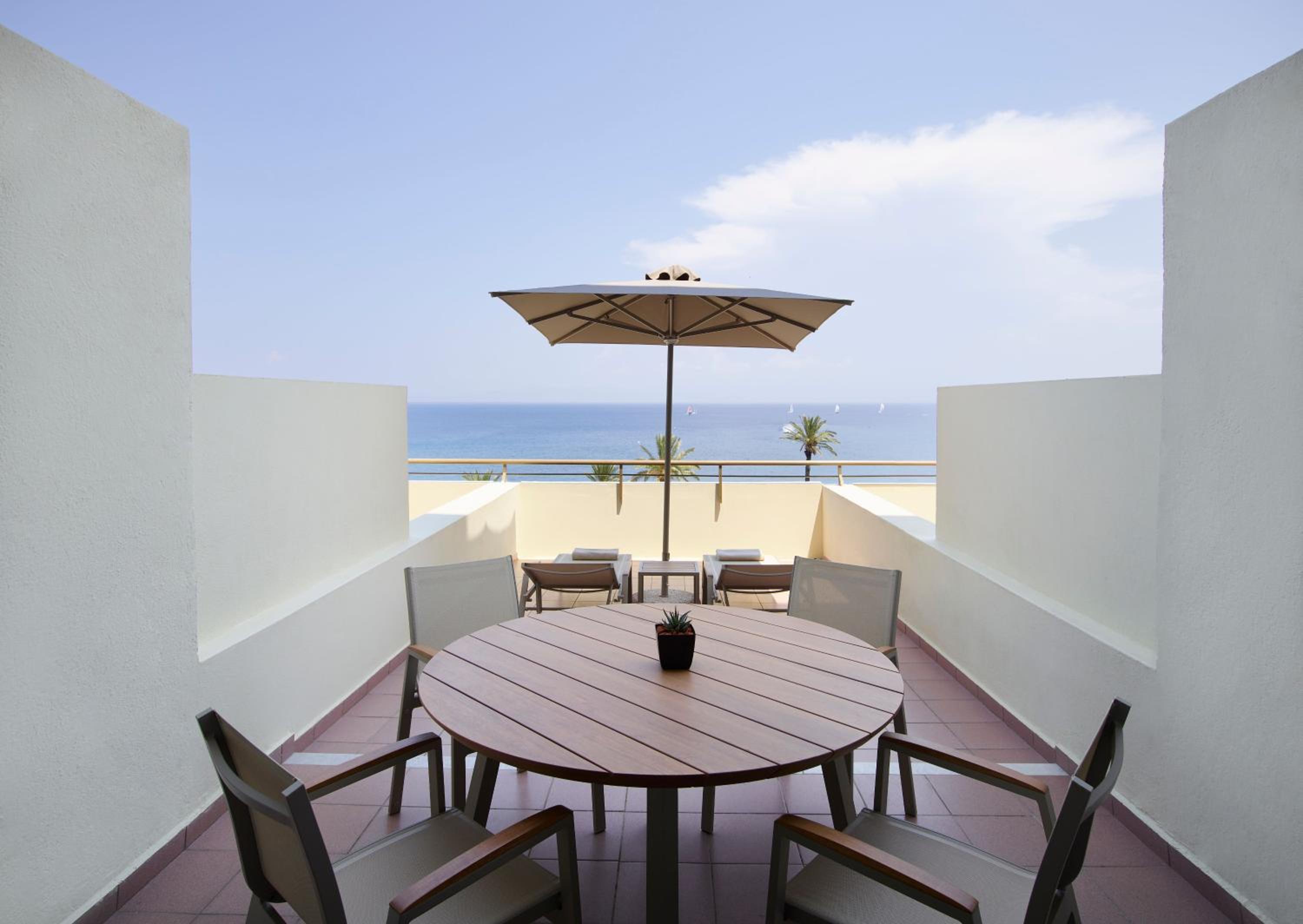 Duplex Suite with Sea View