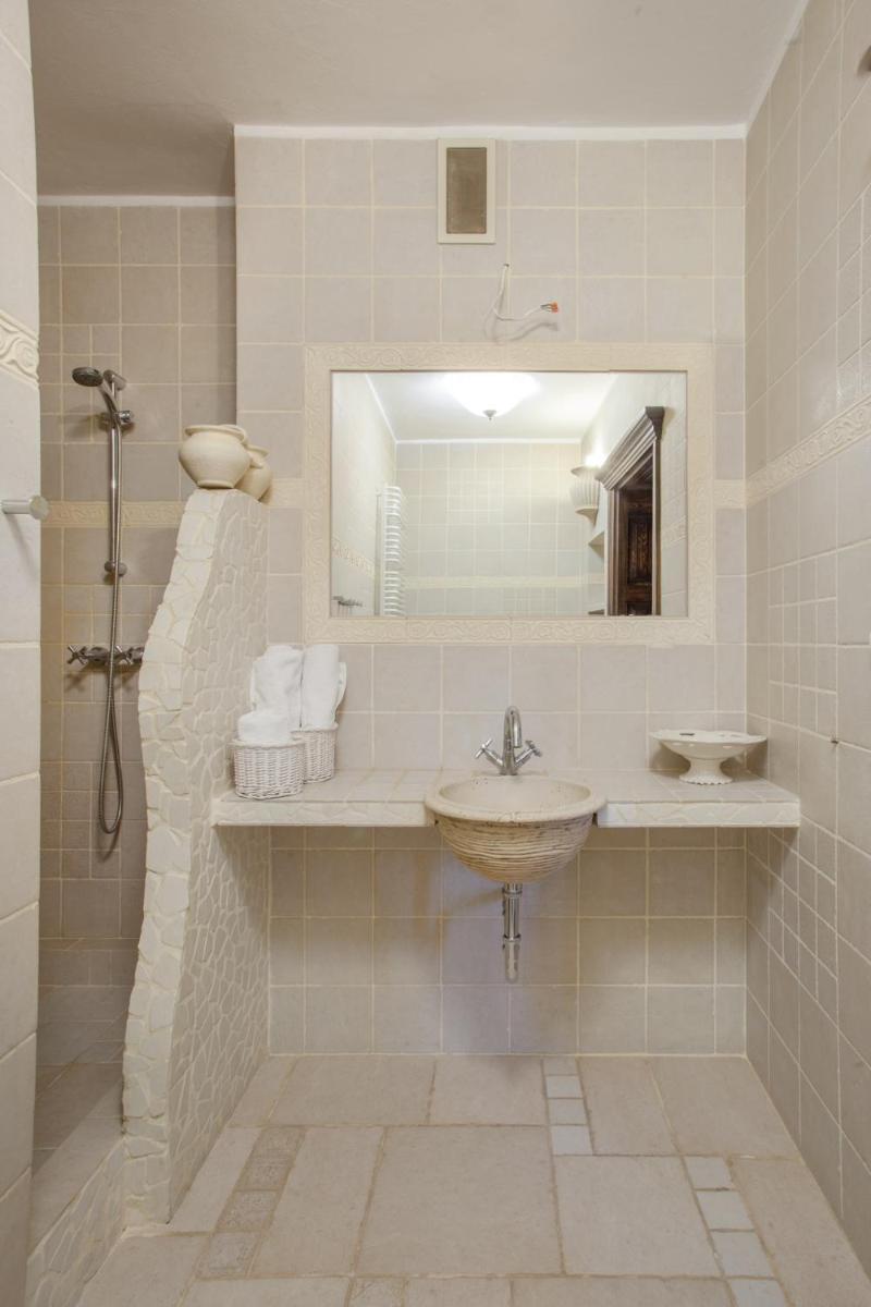 Deluxe Family Suite photo 2