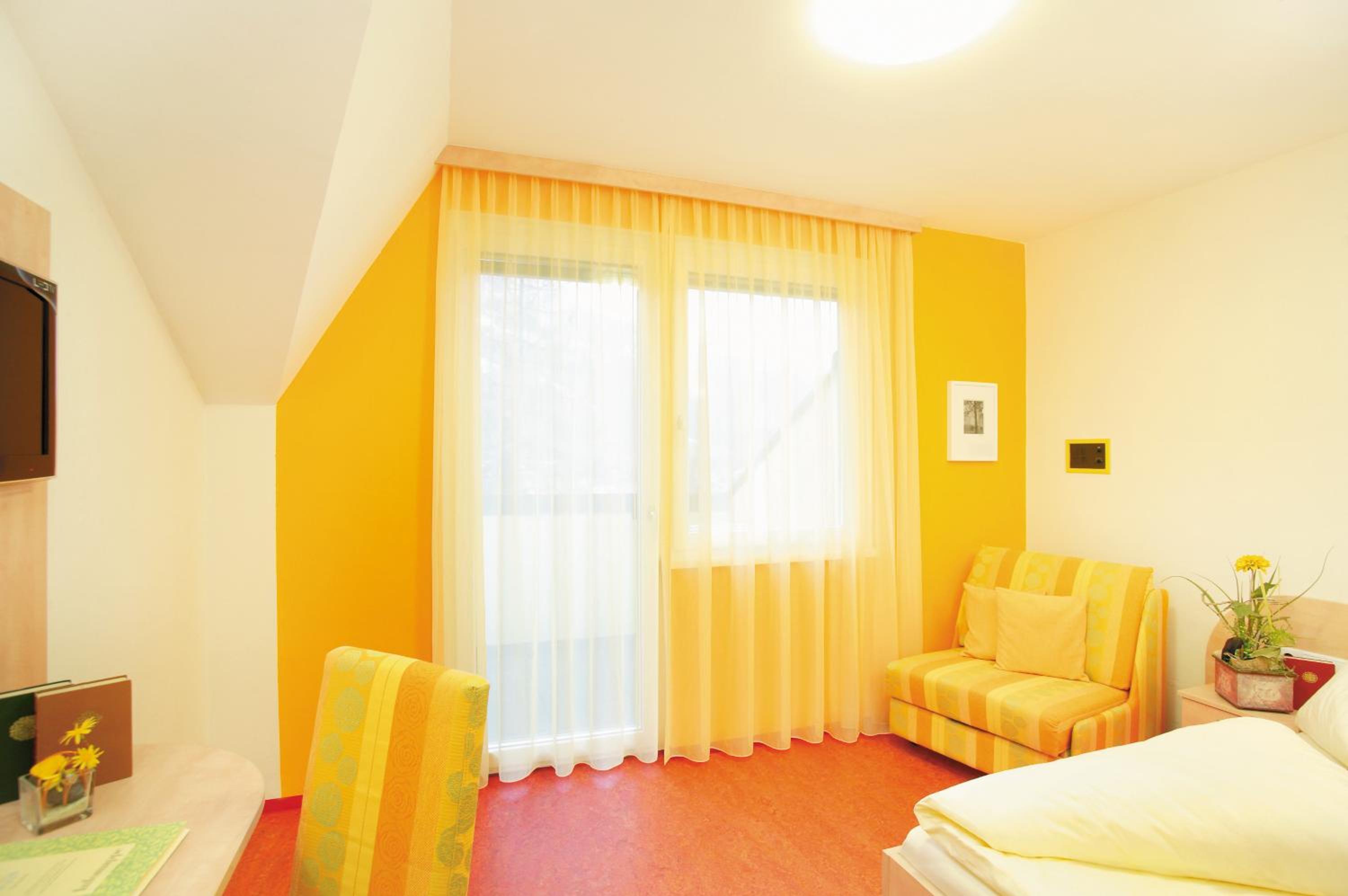 Single Room photo 2