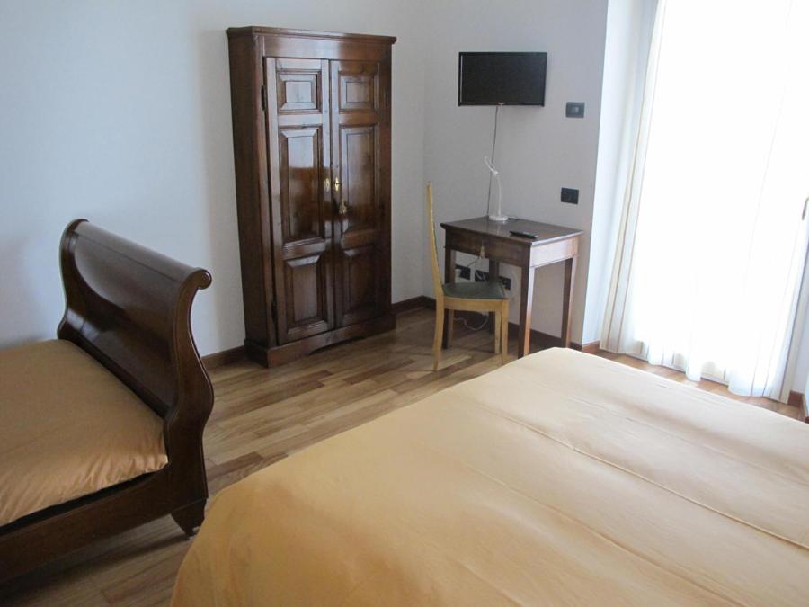 Large Twin Room