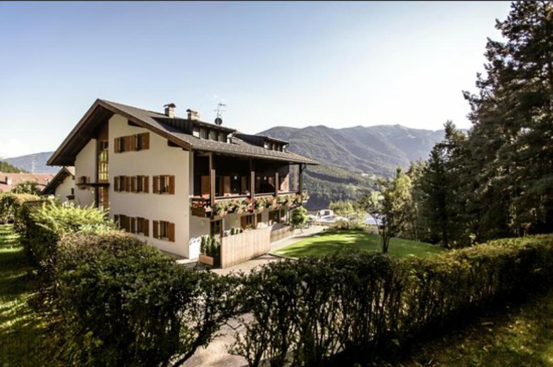 Apartment with Mountain View photo 3