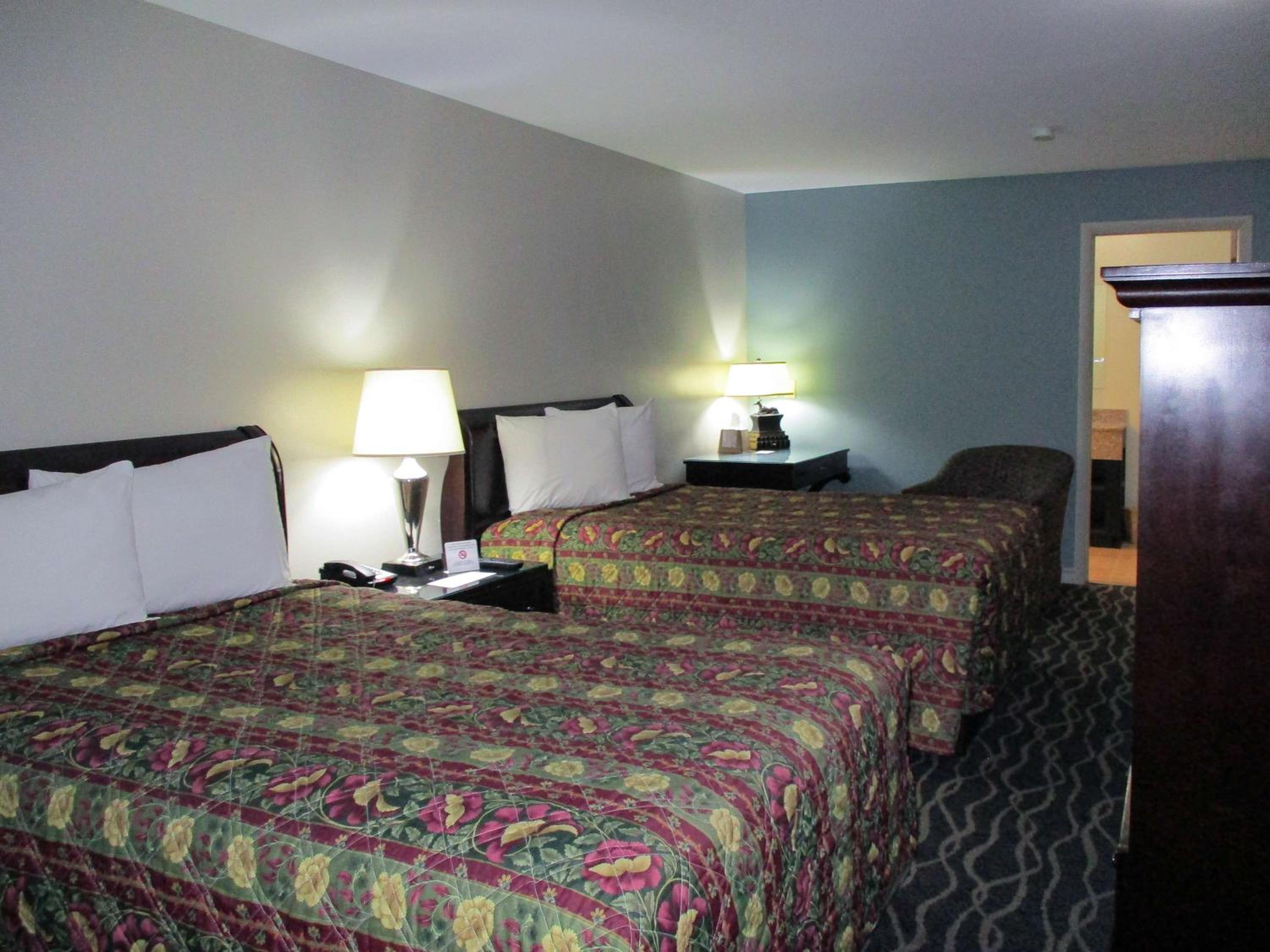 Deluxe Quadruple Room - Non-Smoking photo 1