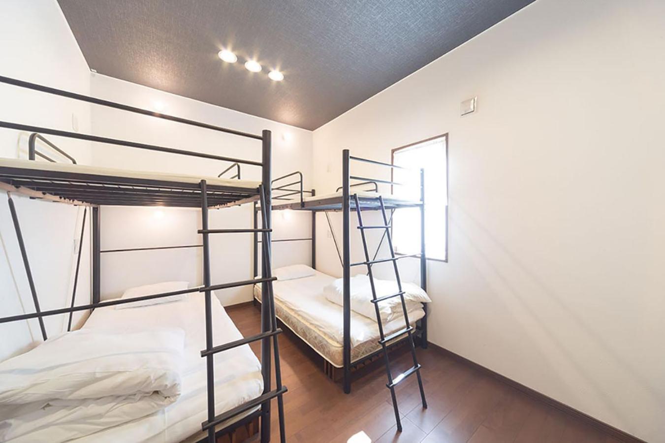Economy Quadruple Room photo 3
