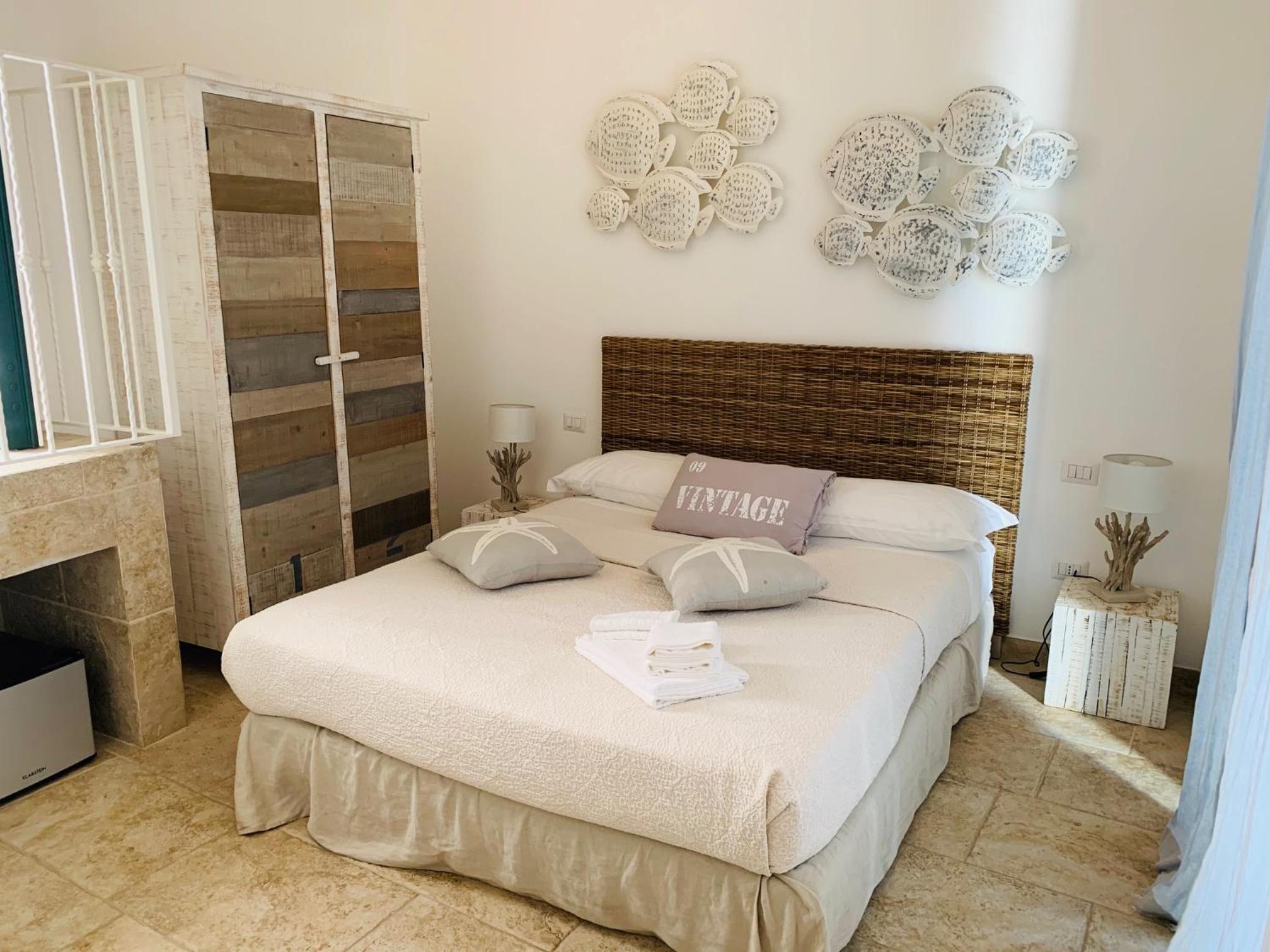 Deluxe Double Room with Sea View photo 2