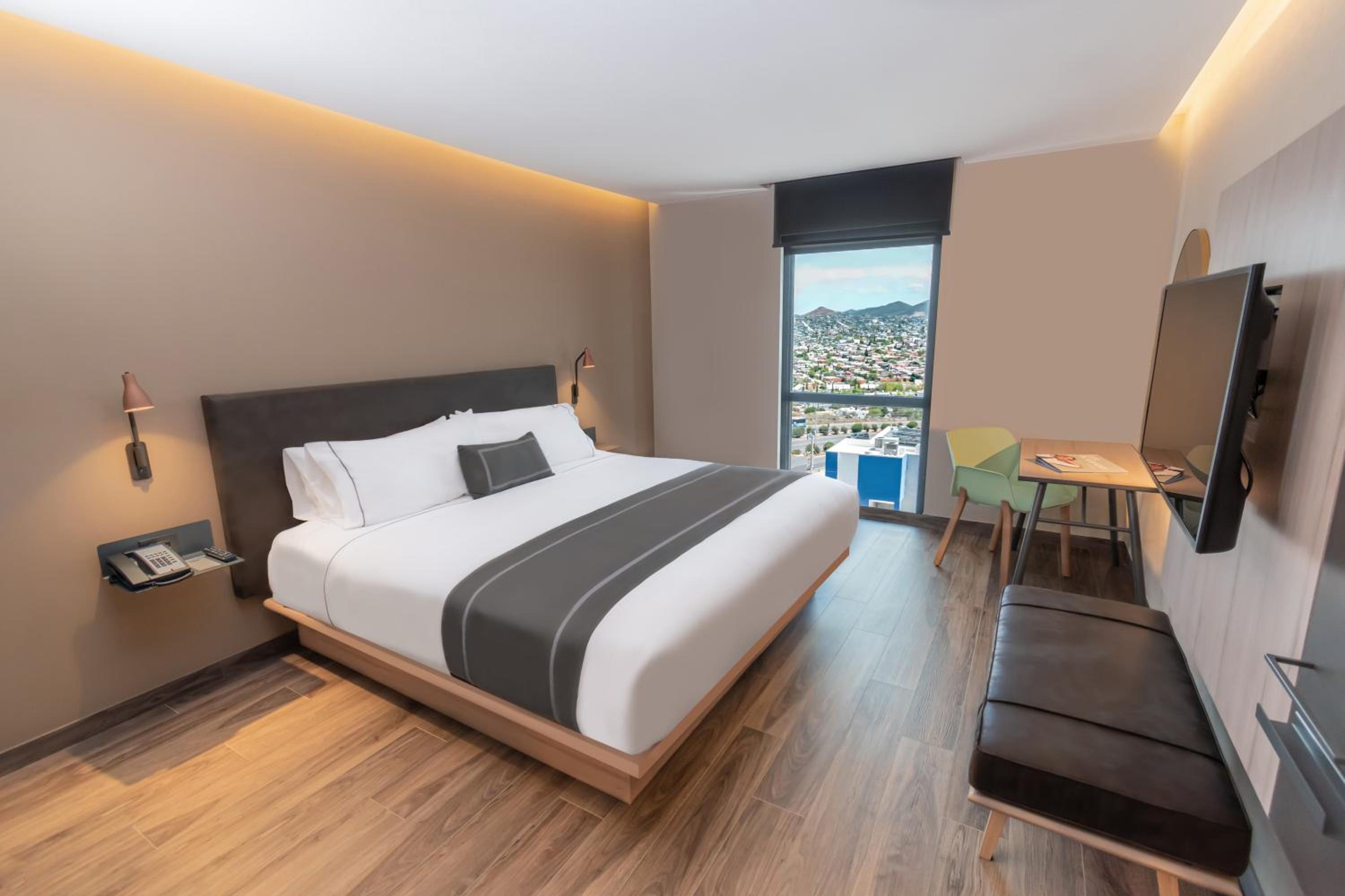 Standard King Room - Photo 1