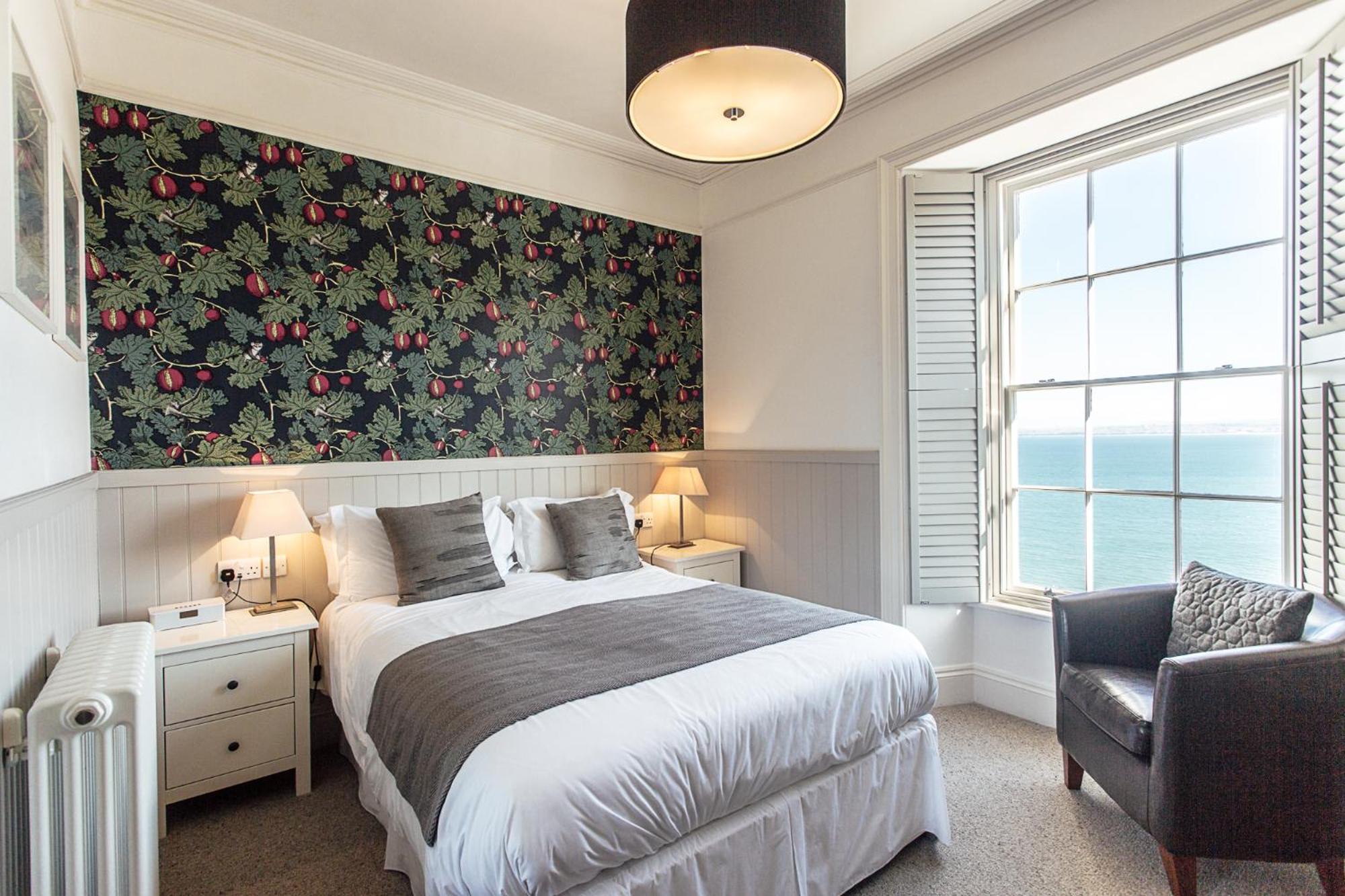Deluxe Sea View Room