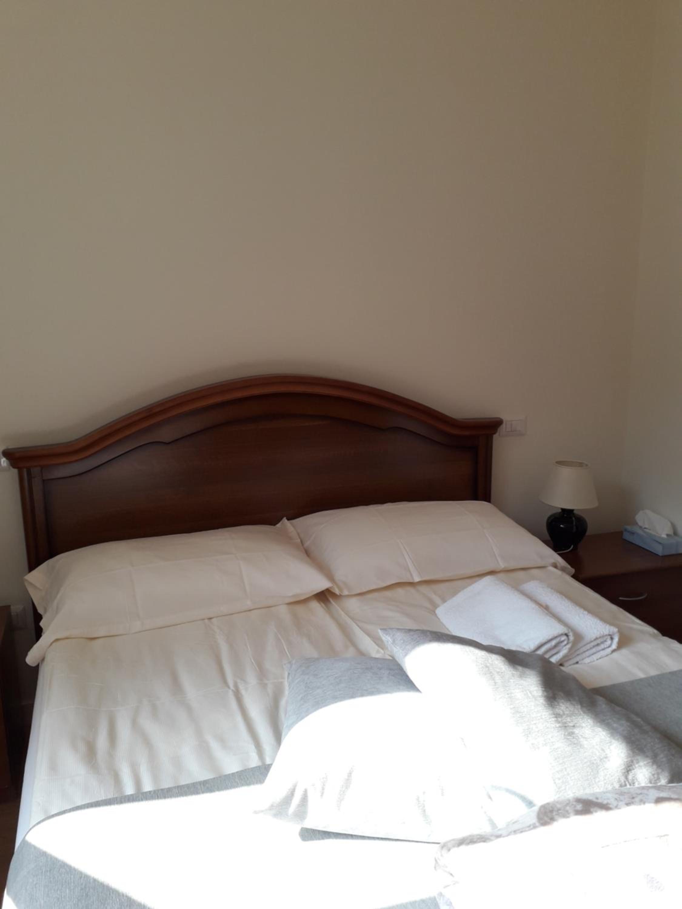 Double Room - Photo 2