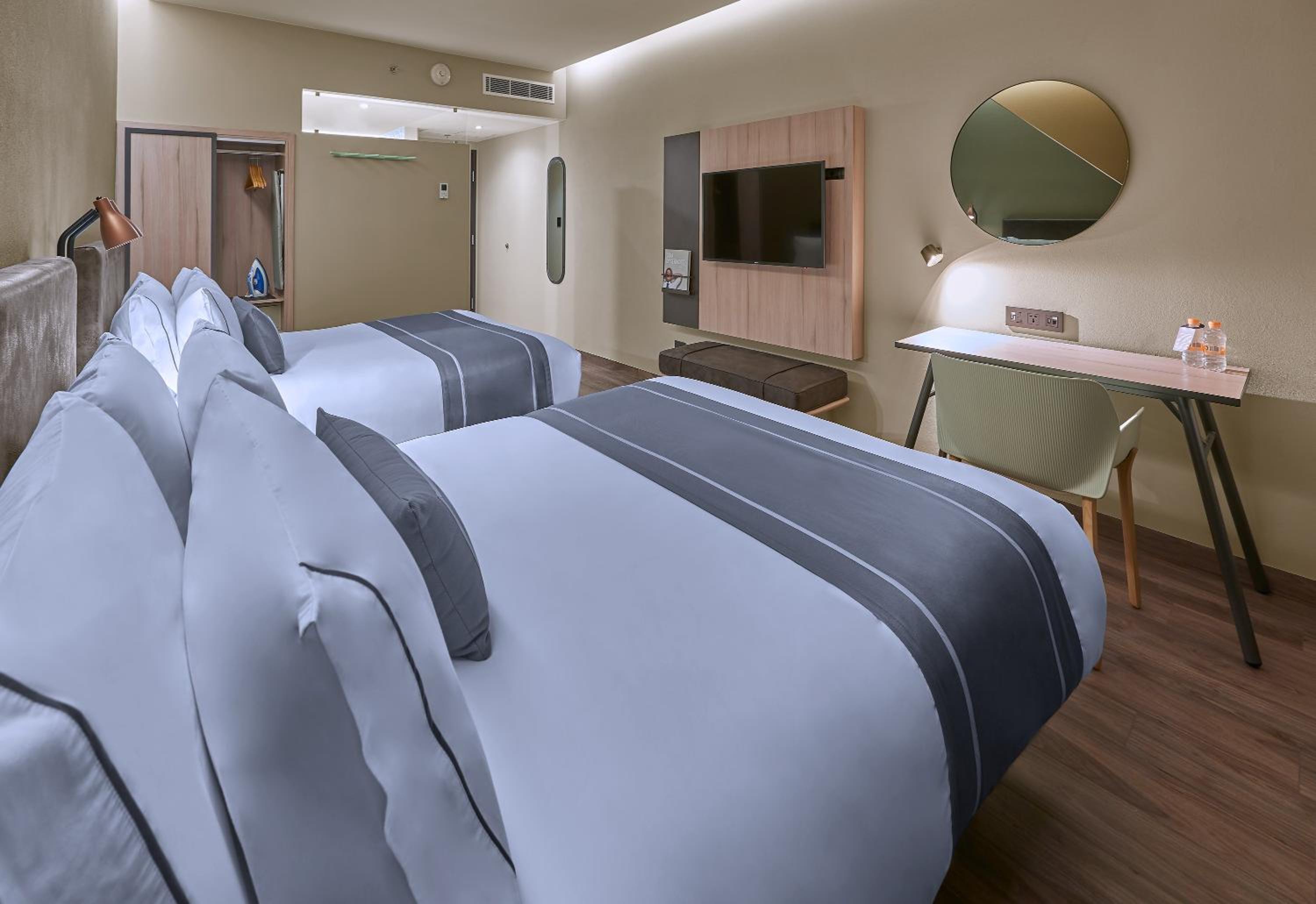 Standard Double Room - Photo 2