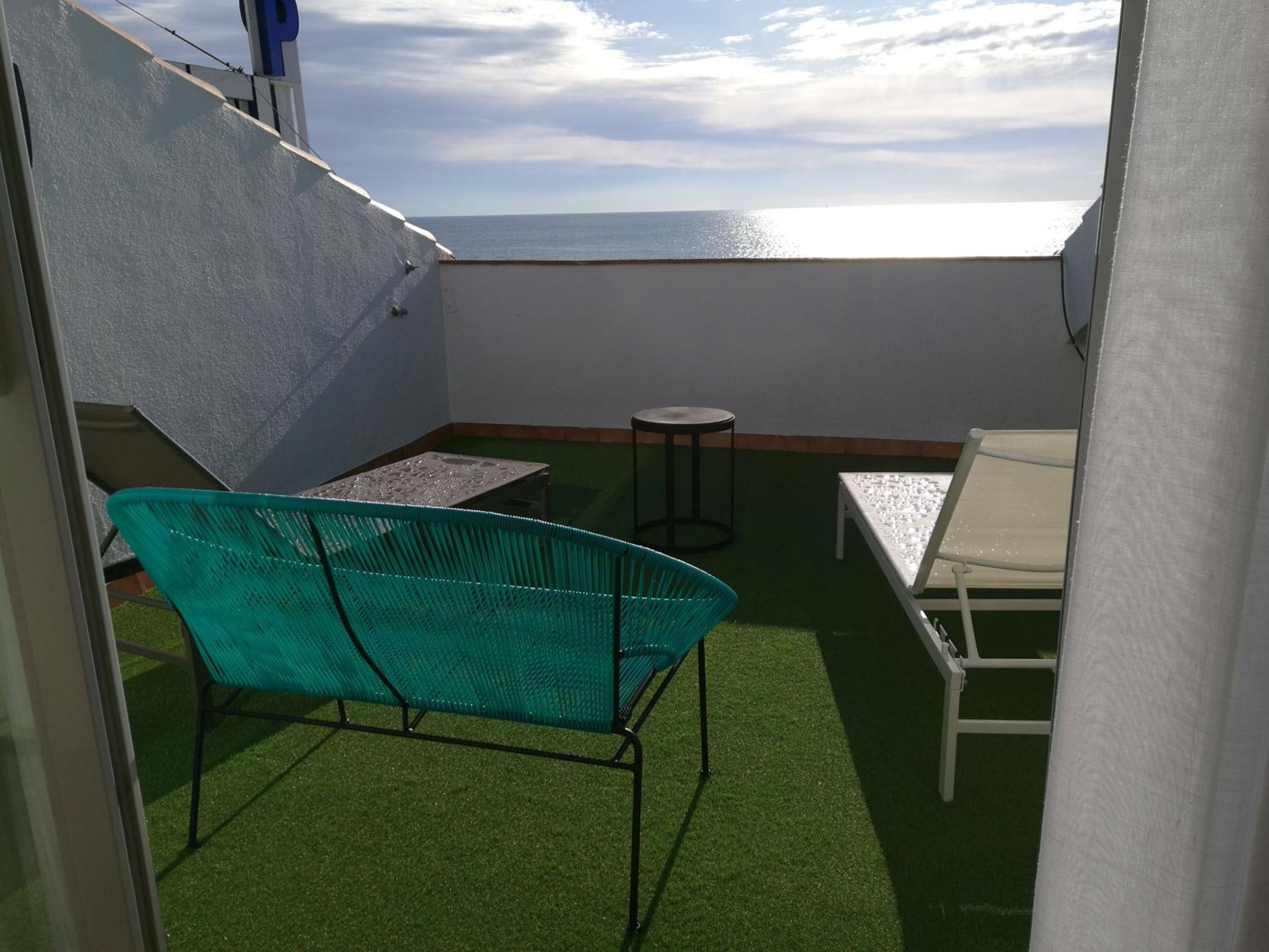 Suite with Sea View - Photo 3