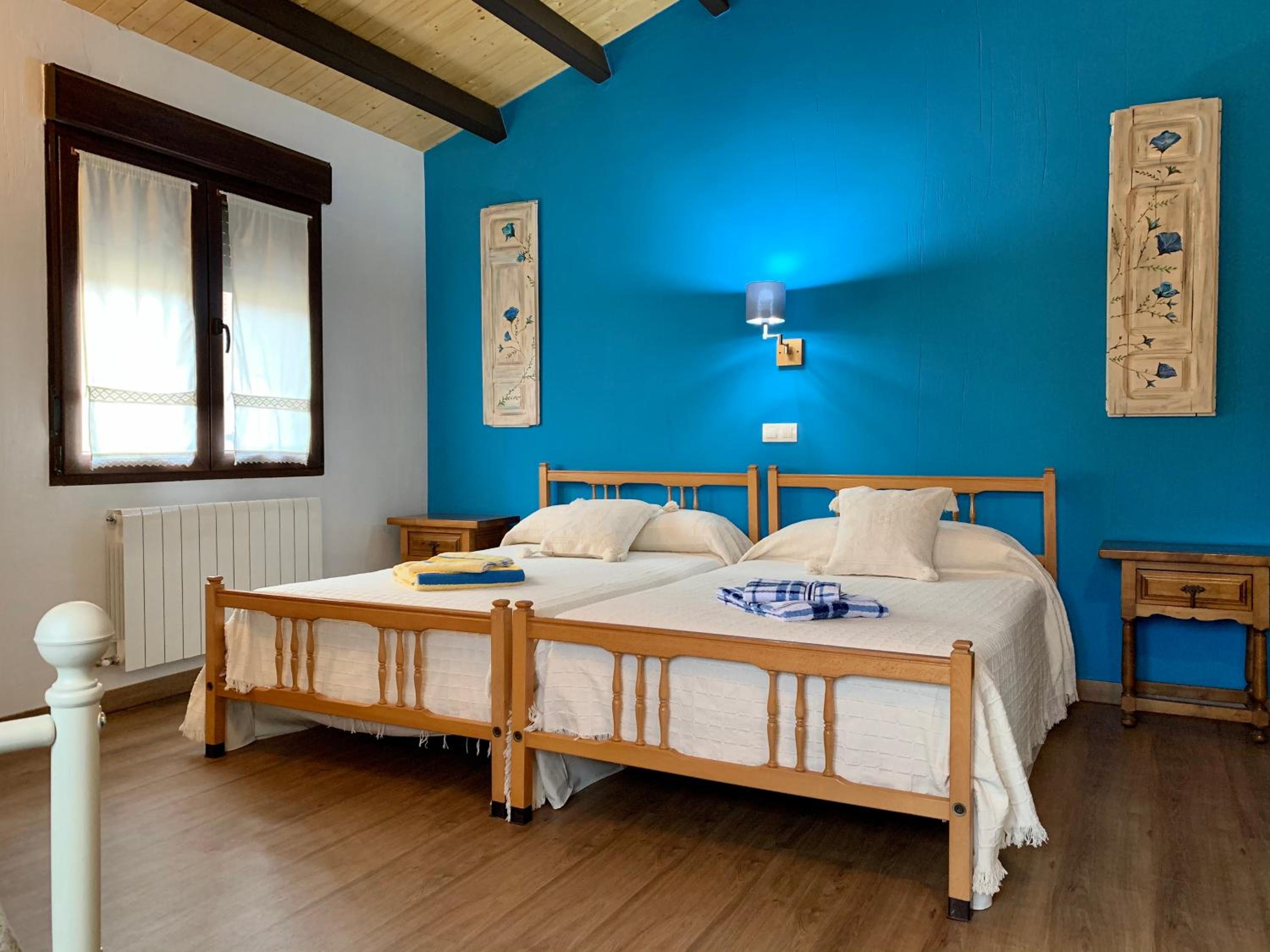 Four-Bedroom House - Photo 13