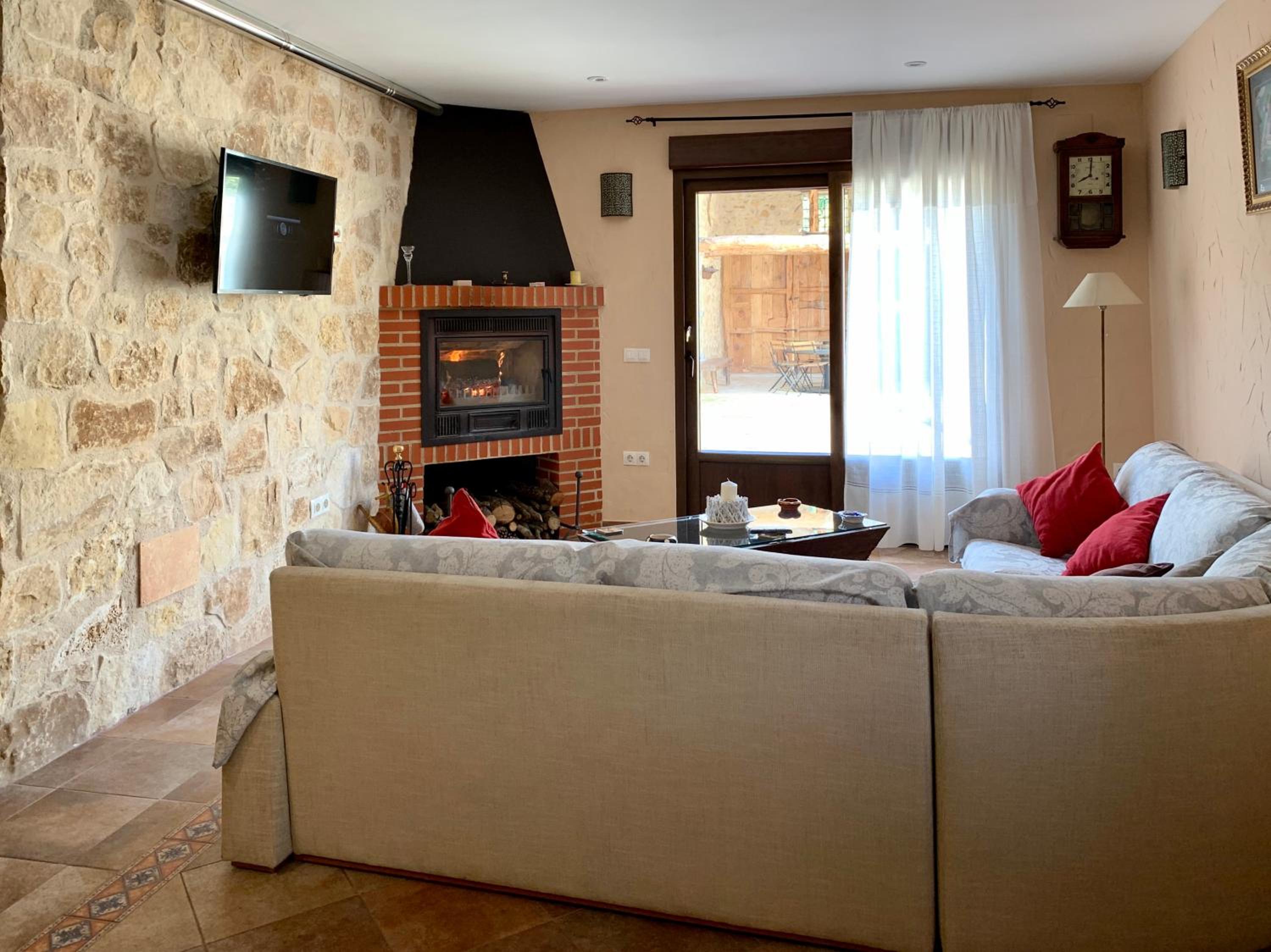 Four-Bedroom House - Photo 23