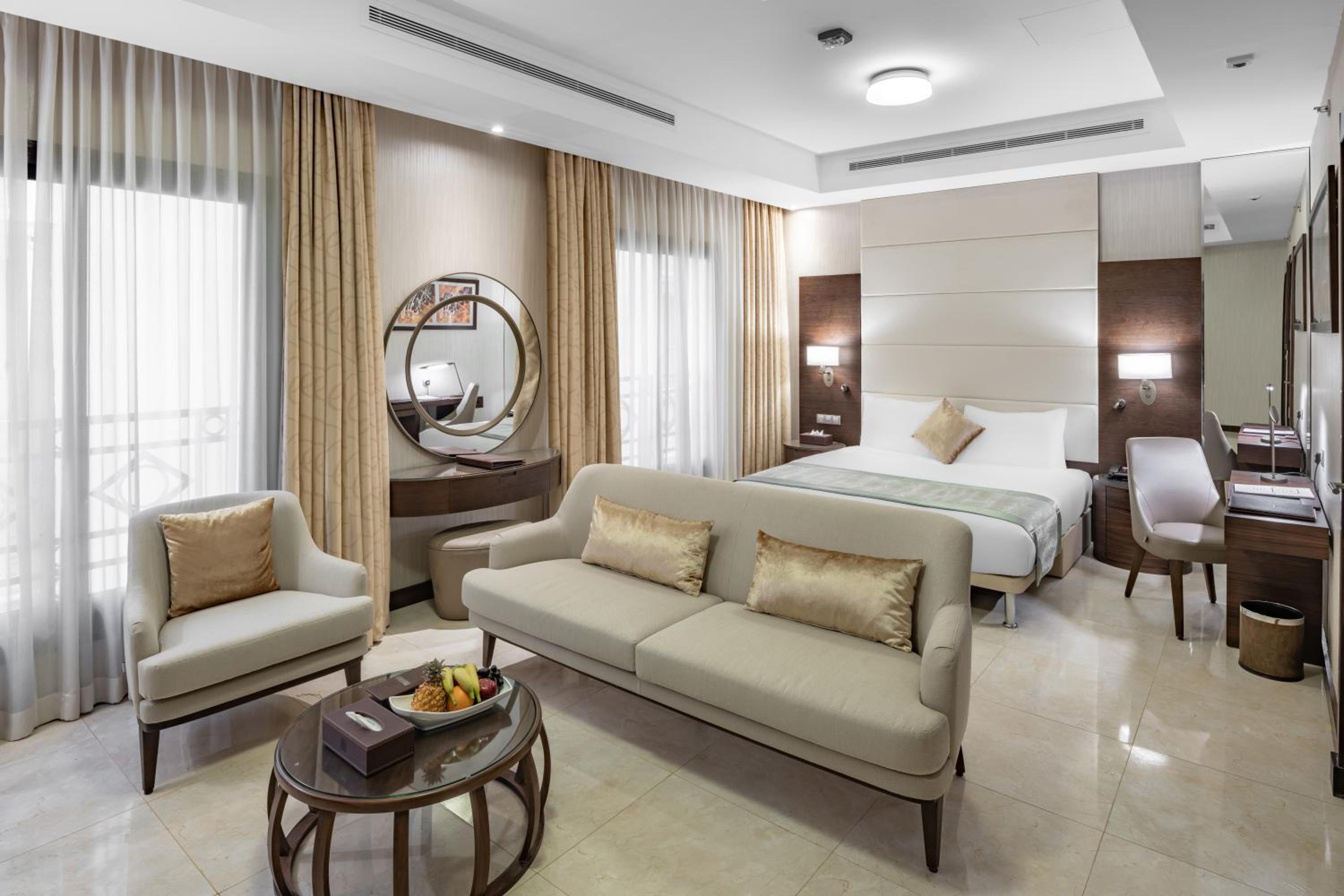 Accessible Suite with One King Bed - Photo 1