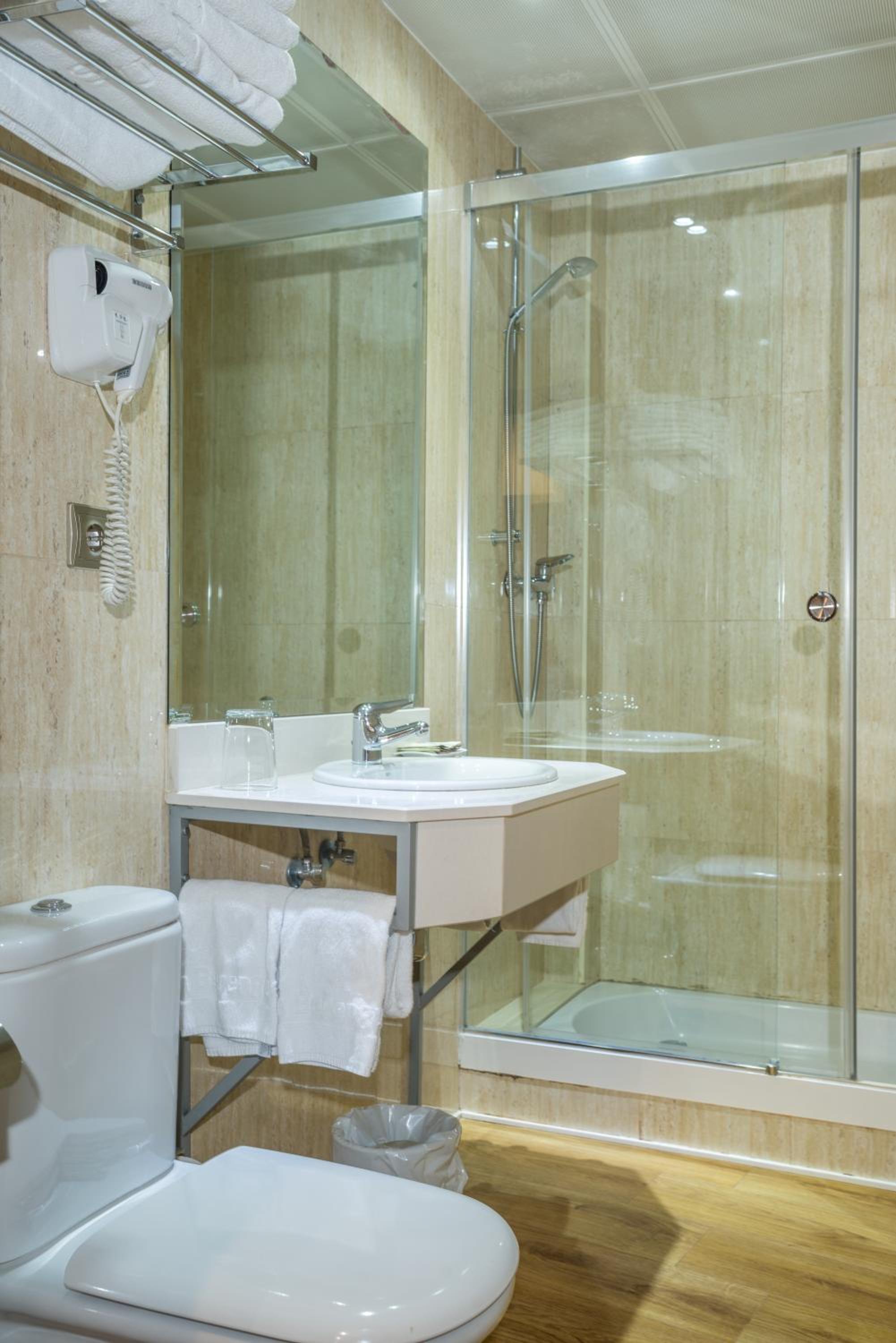 Superior Twin Room photo 2