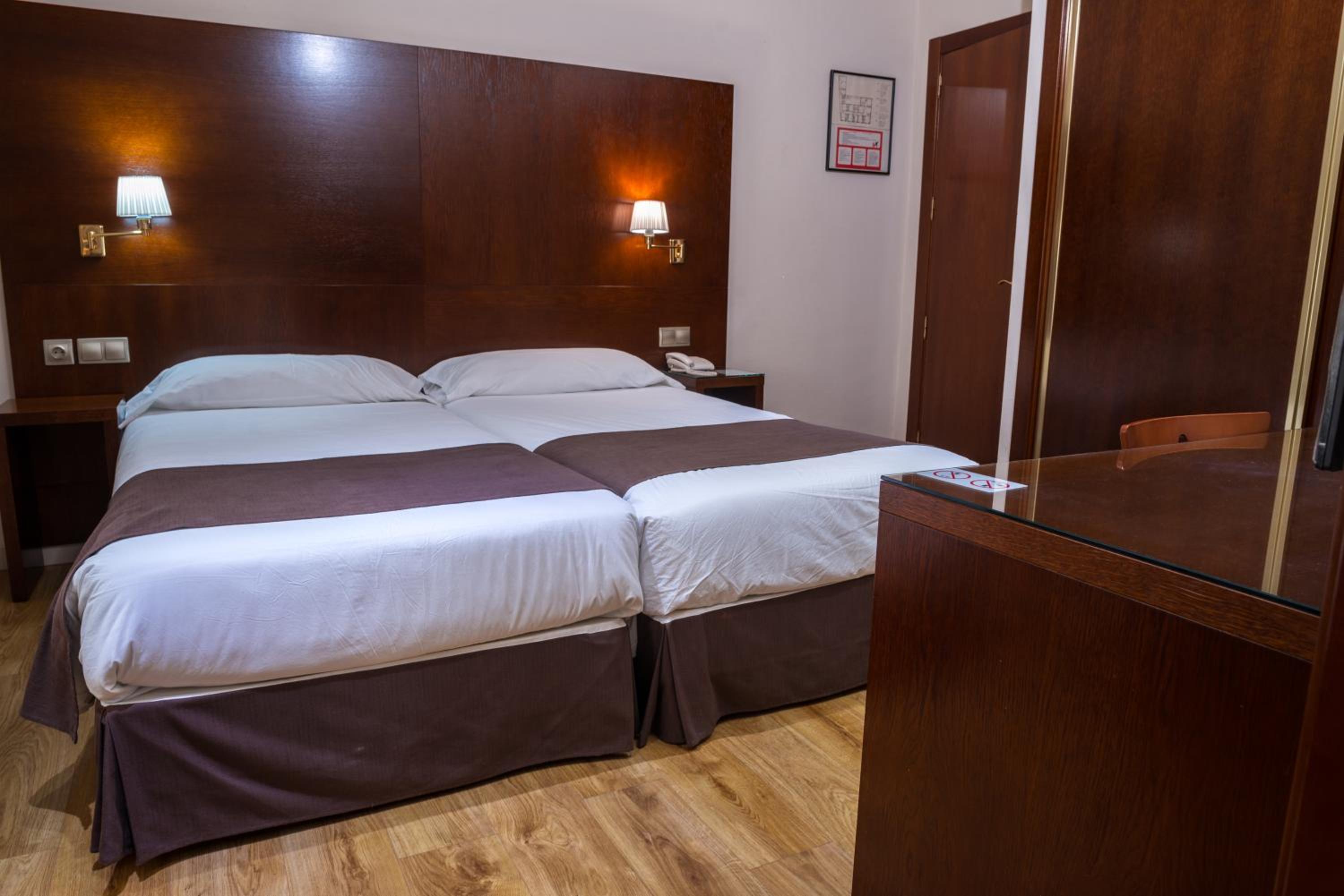 Habitación Doble o con Dos Camas