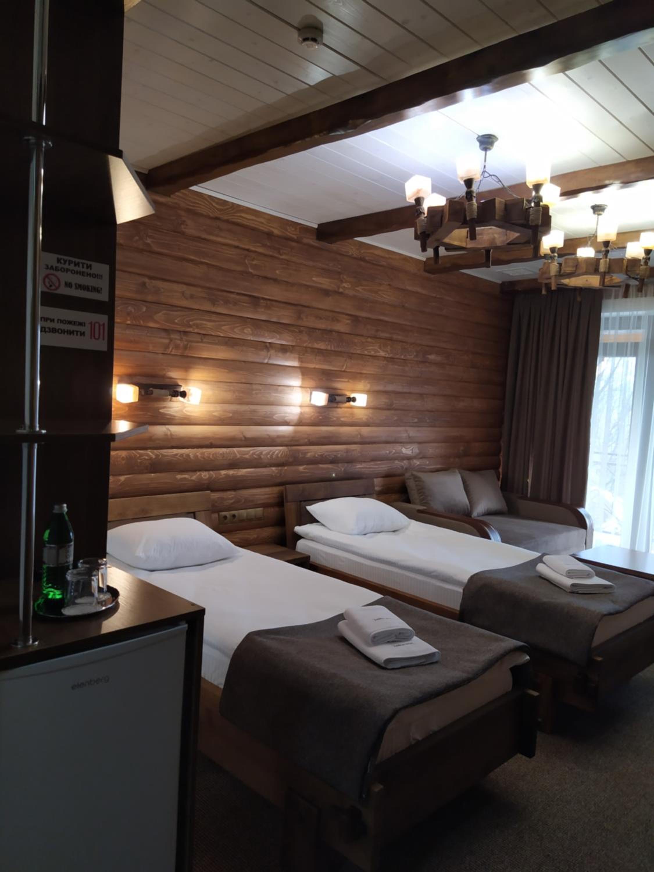 Double or Twin Room with Balcony photo 2