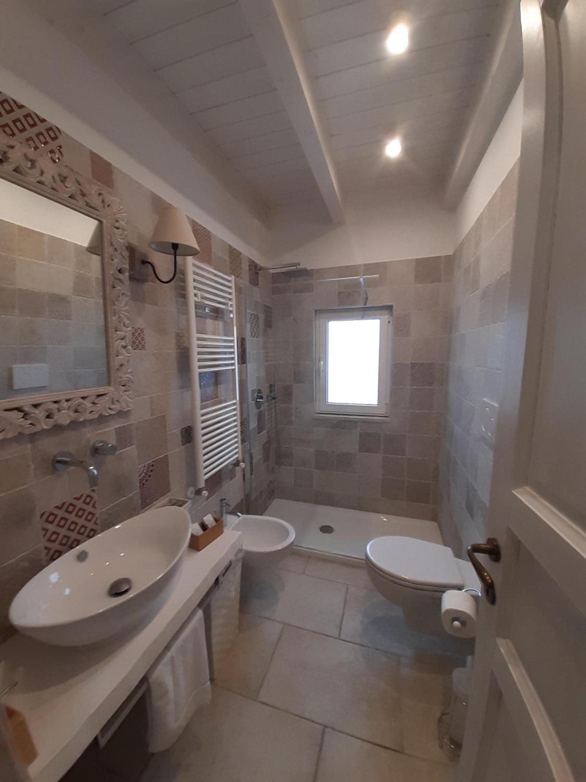 Quadruple Room with Terrace - Photo 17