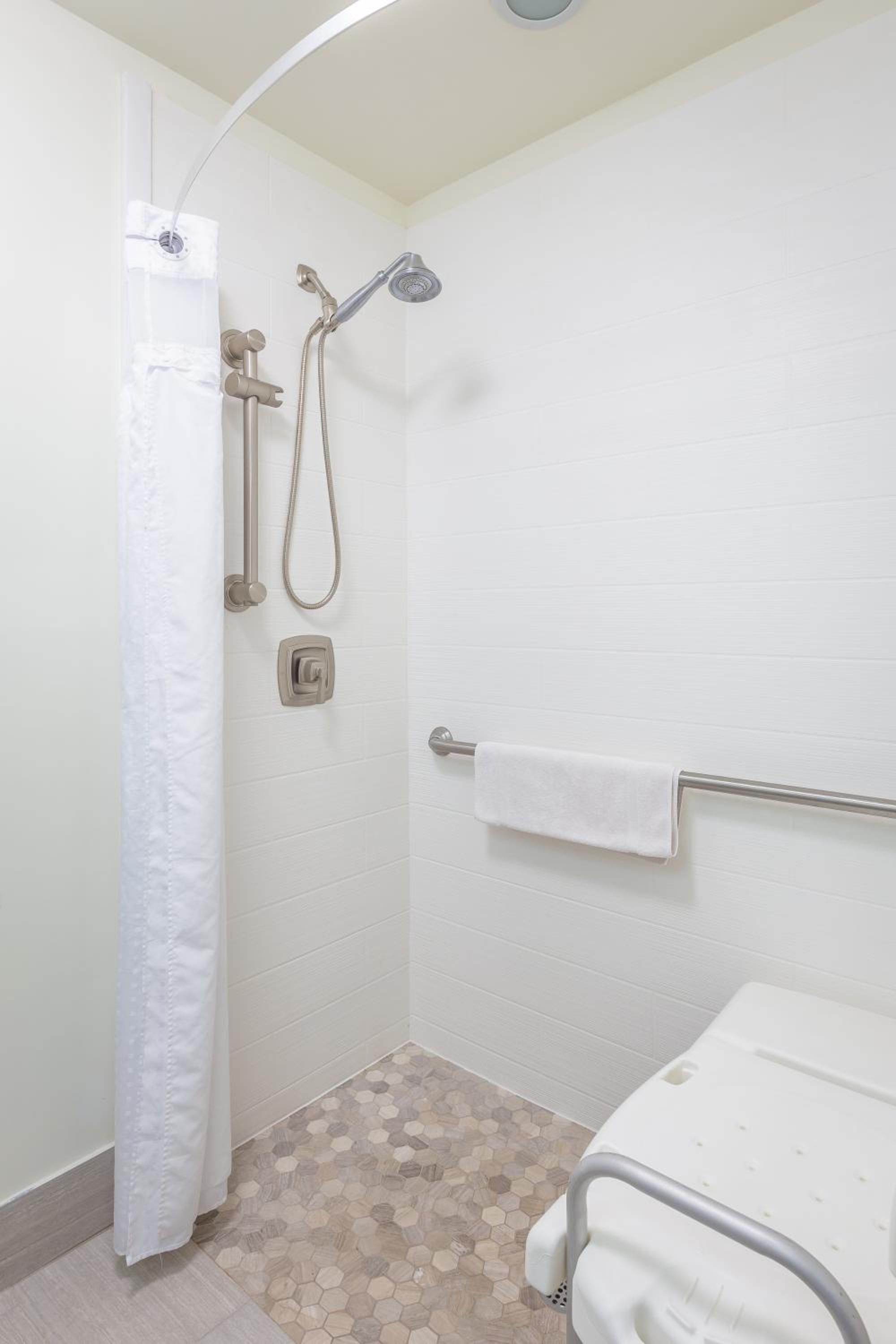 King Room - Mobility Access/Hearing Accessible