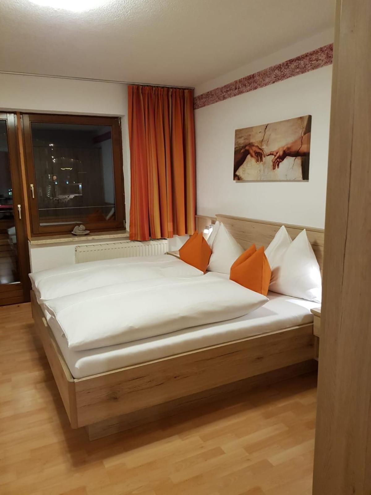 One-Bedroom Apartment with Balcony photo 1