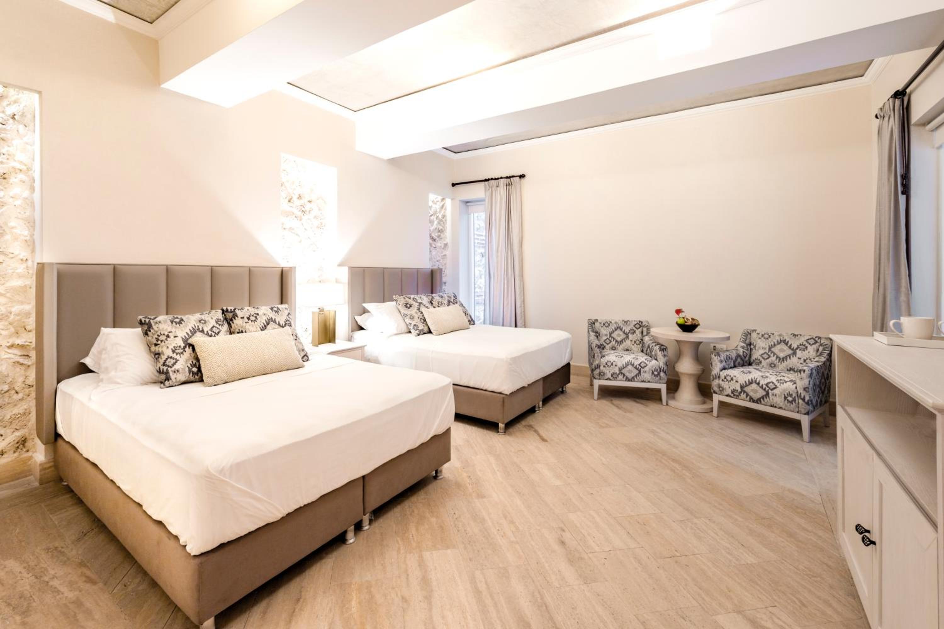 Superior Twin Room photo 1