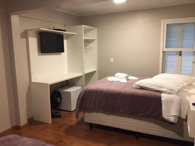 Triple Room with Shared Bathroom photo 2