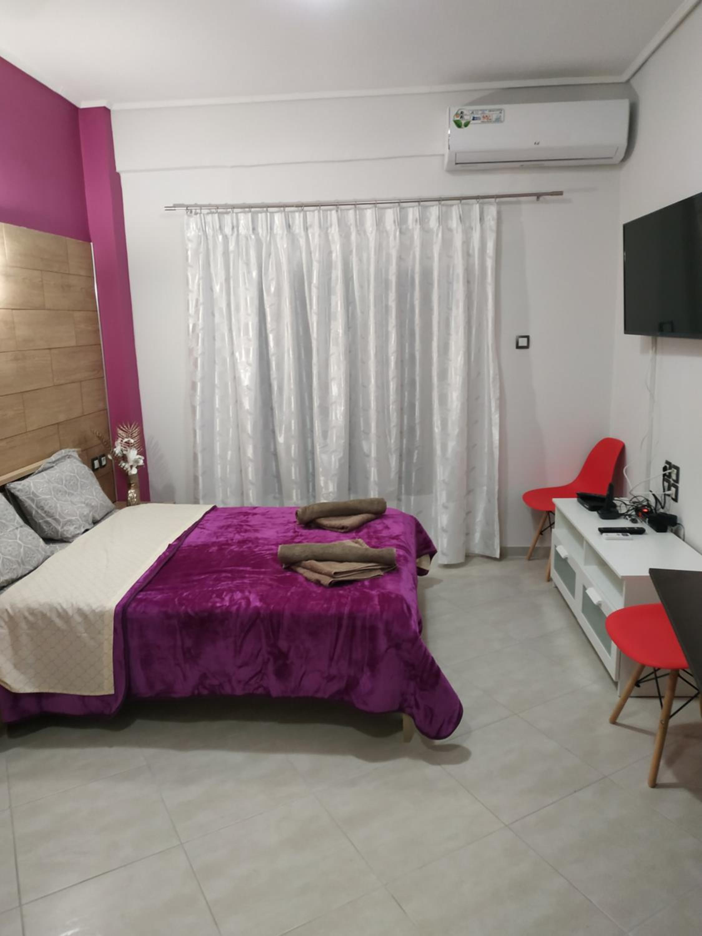 Two-Bedroom Apartment - Photo 23