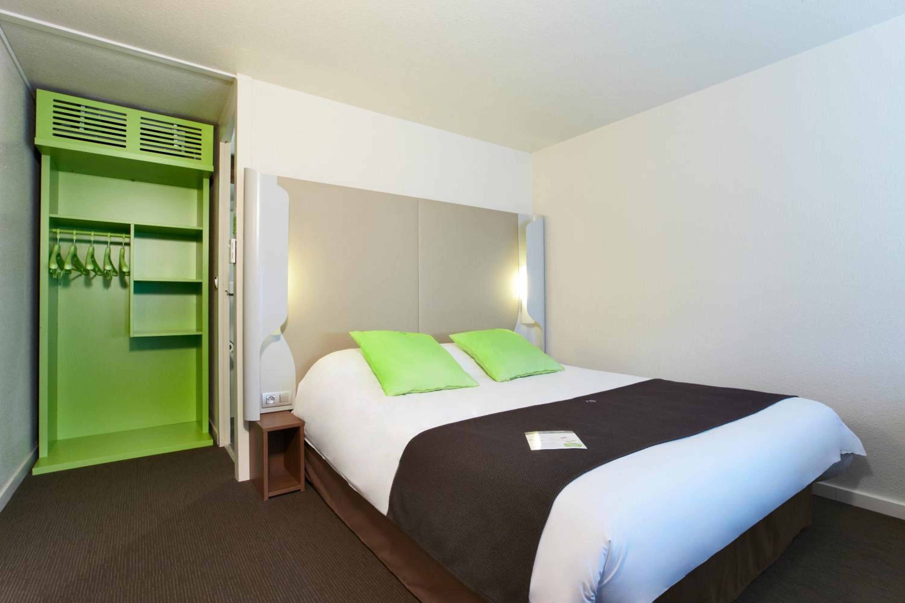 Standard Queen Room - Photo 1