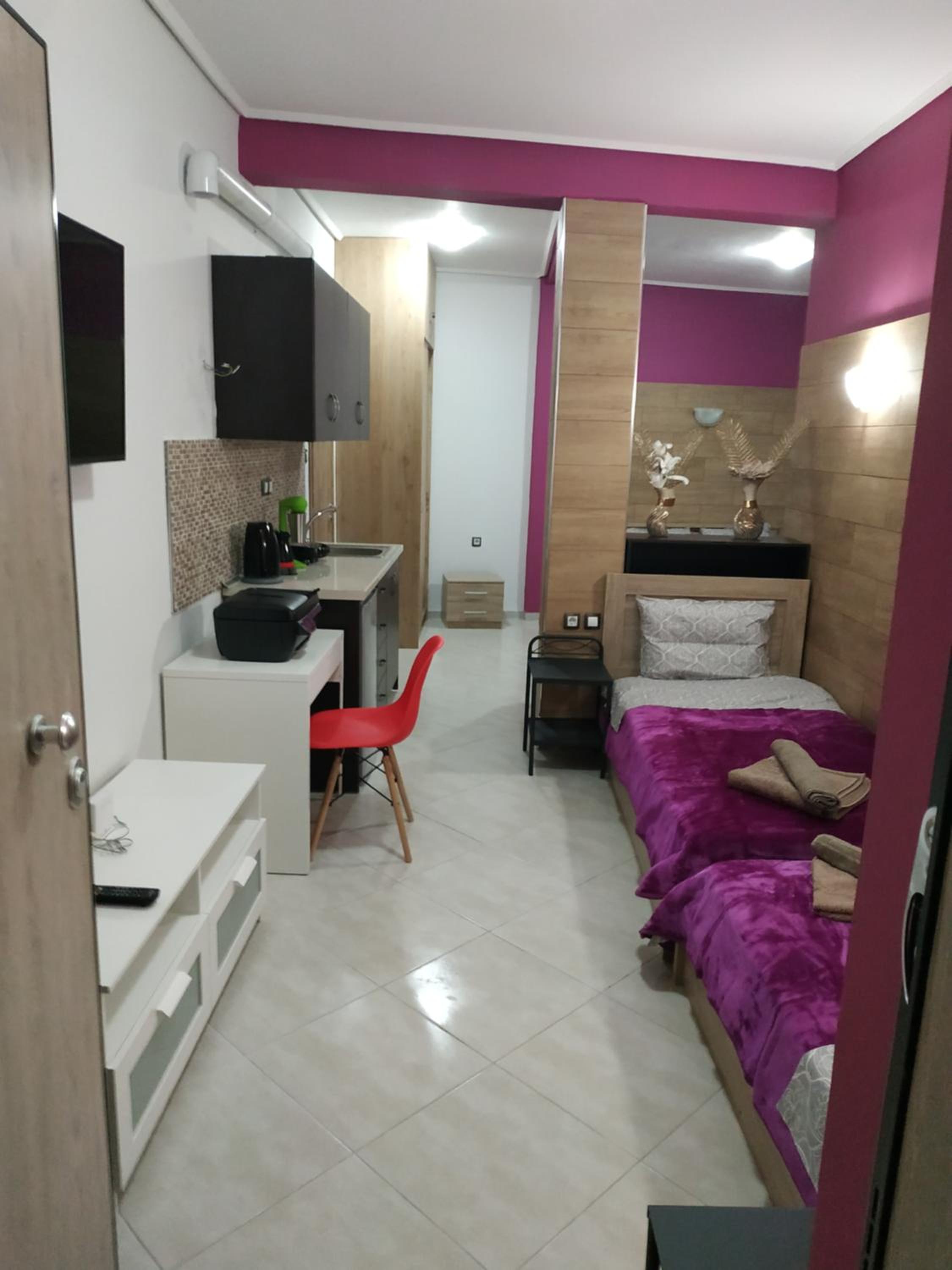 Two-Bedroom Apartment - Photo 8