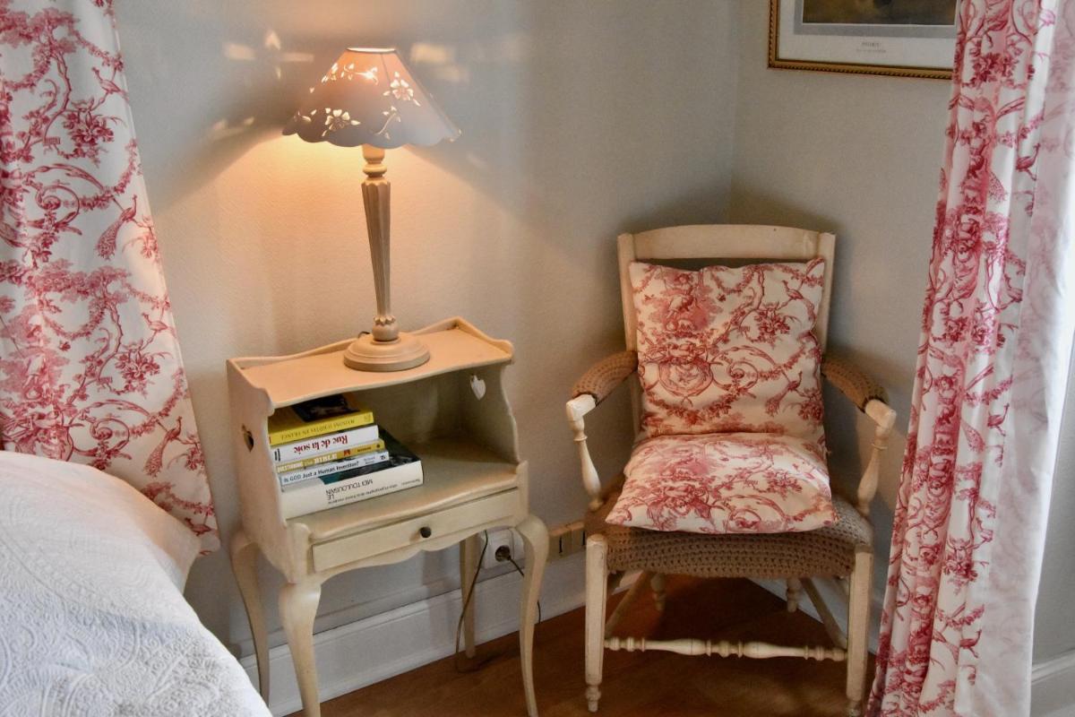 Deluxe Double Room with Shower - Photo 1