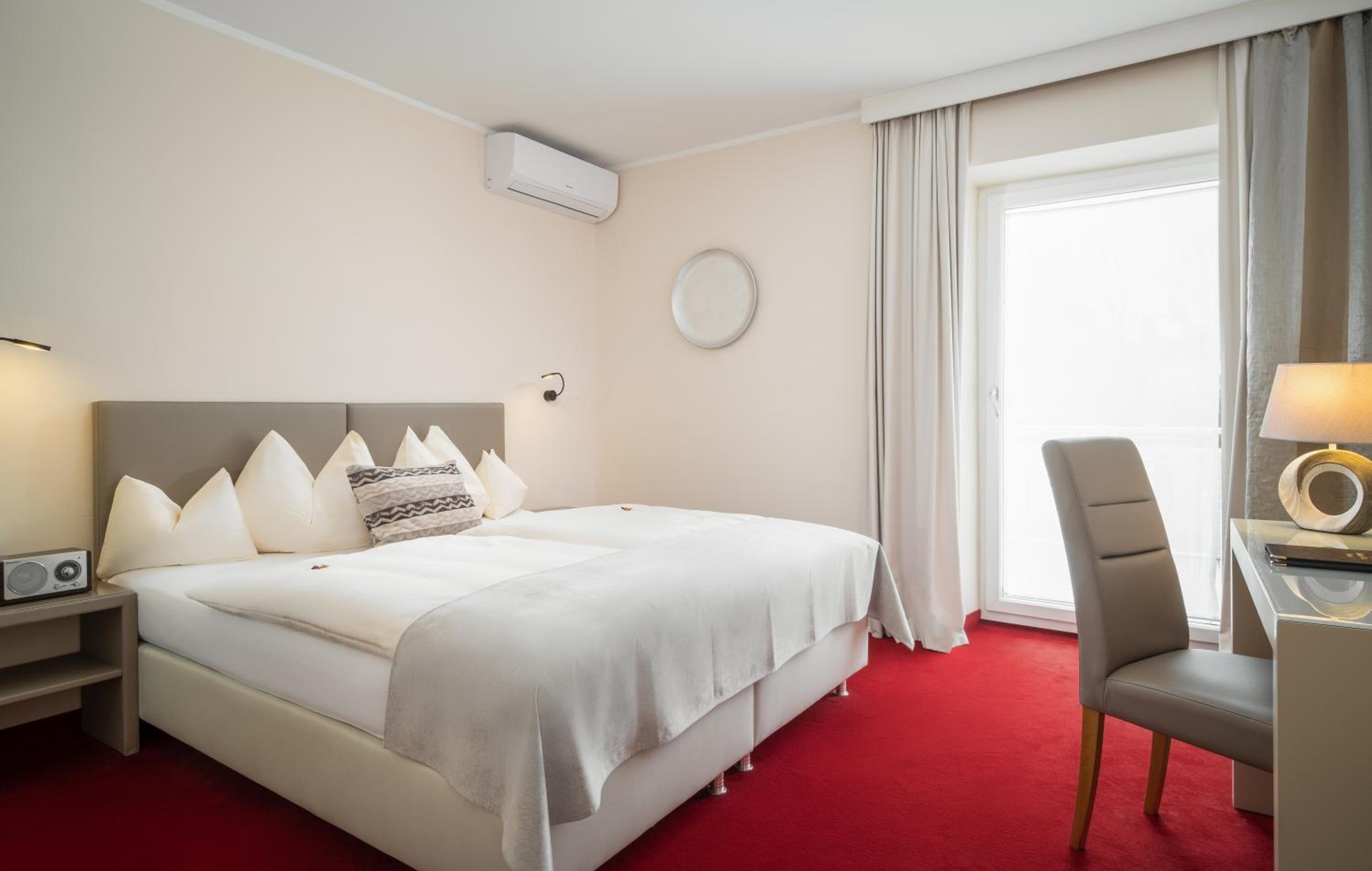 Standard Double Room - Photo 2