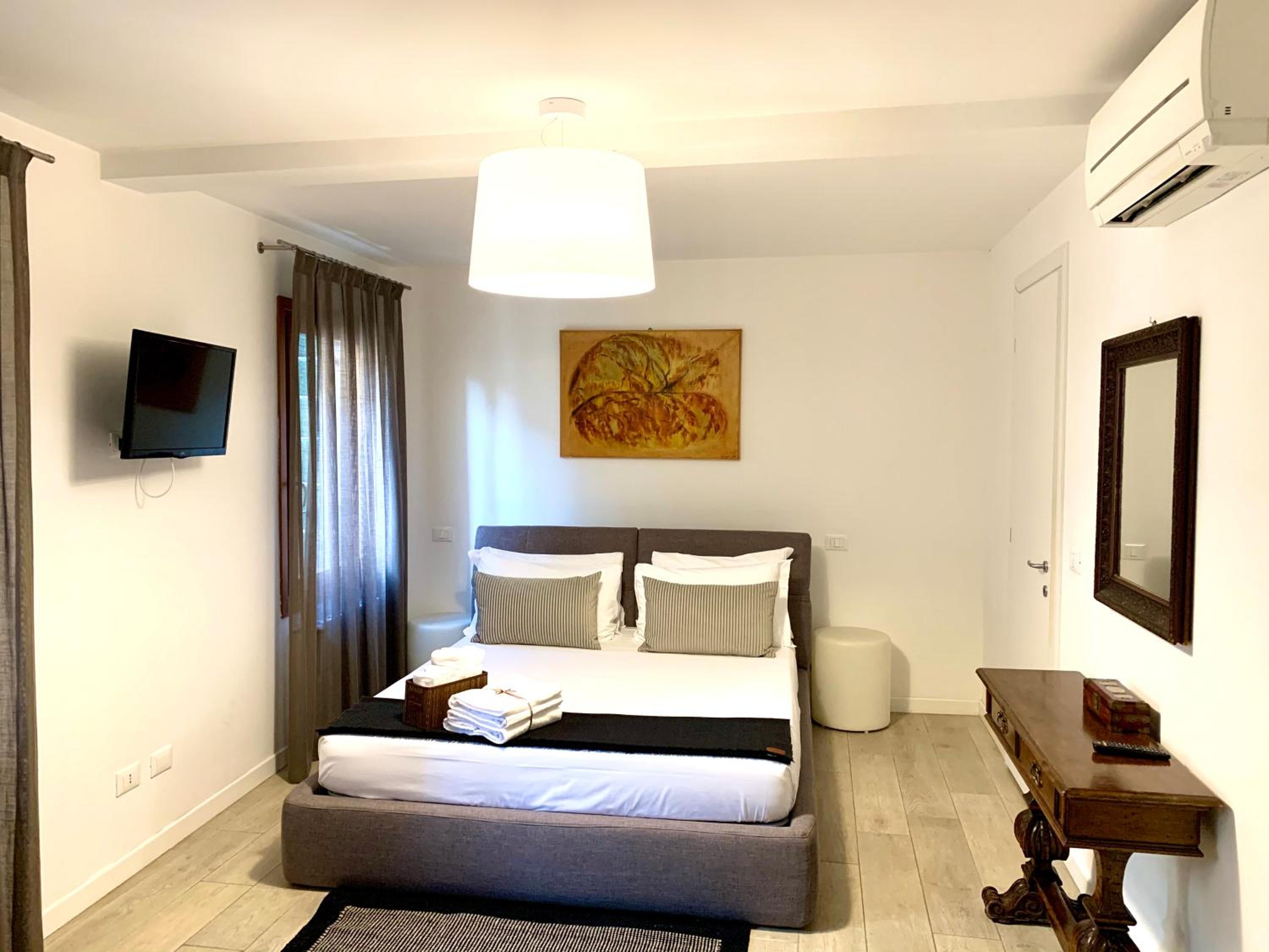 Double Room with Canal View photo 2