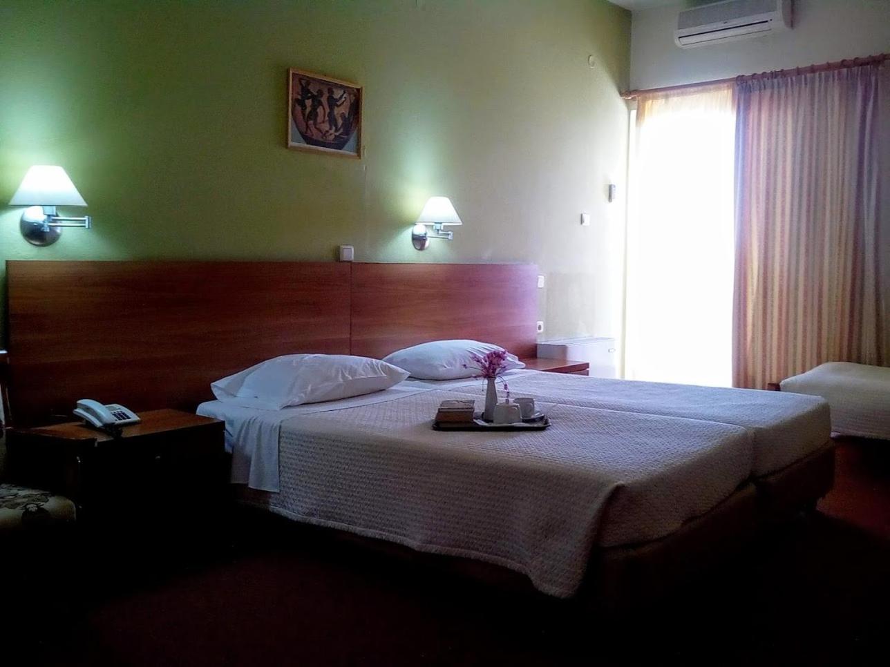 Double Room with Extra Bed photo 1