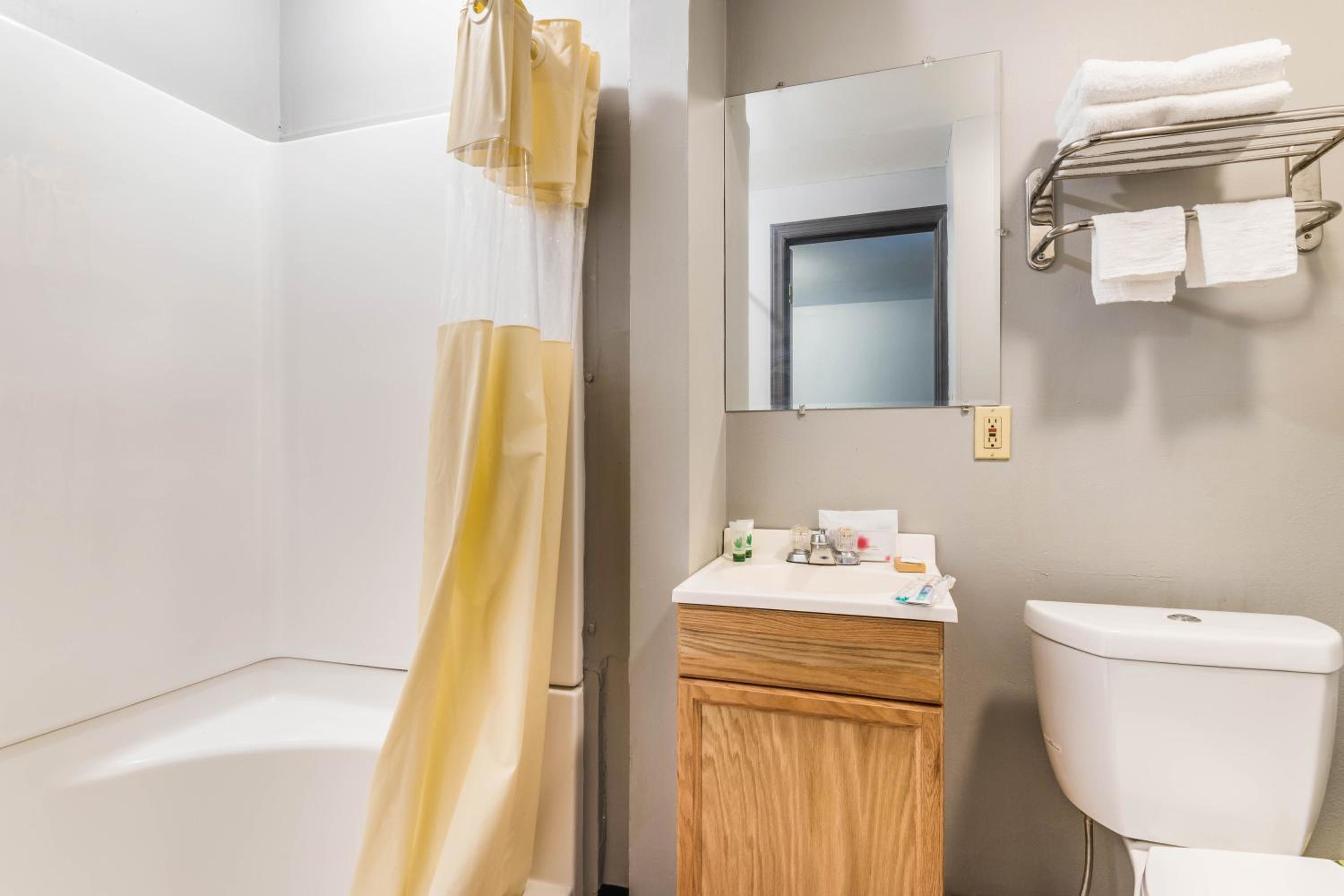 Double Room - Photo 14
