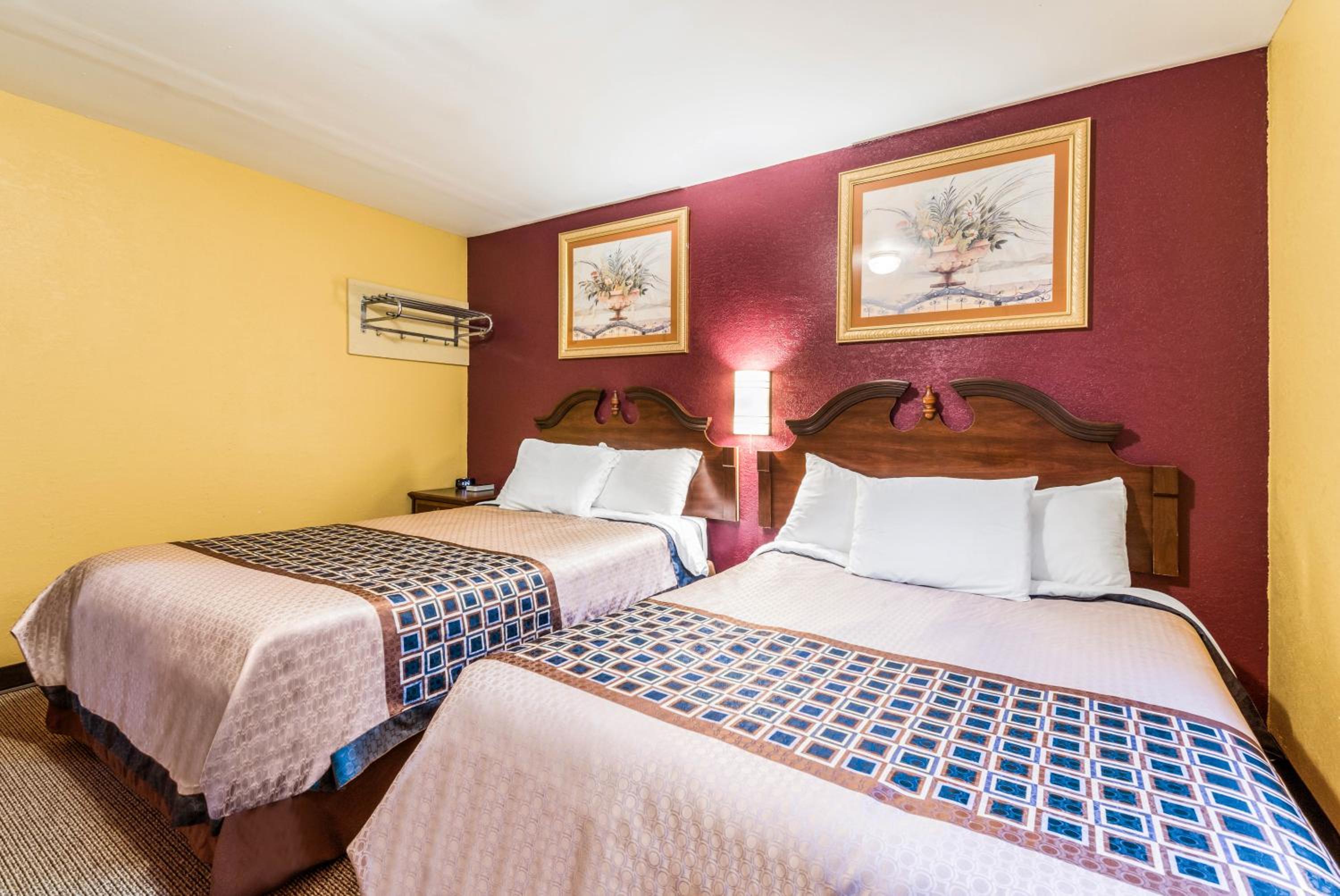 Double Room - Photo 10
