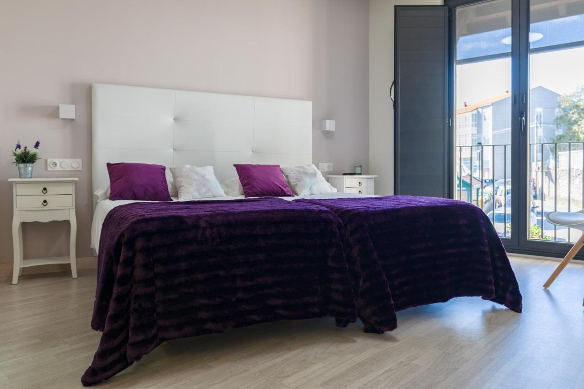 Twin Room - Photo 2
