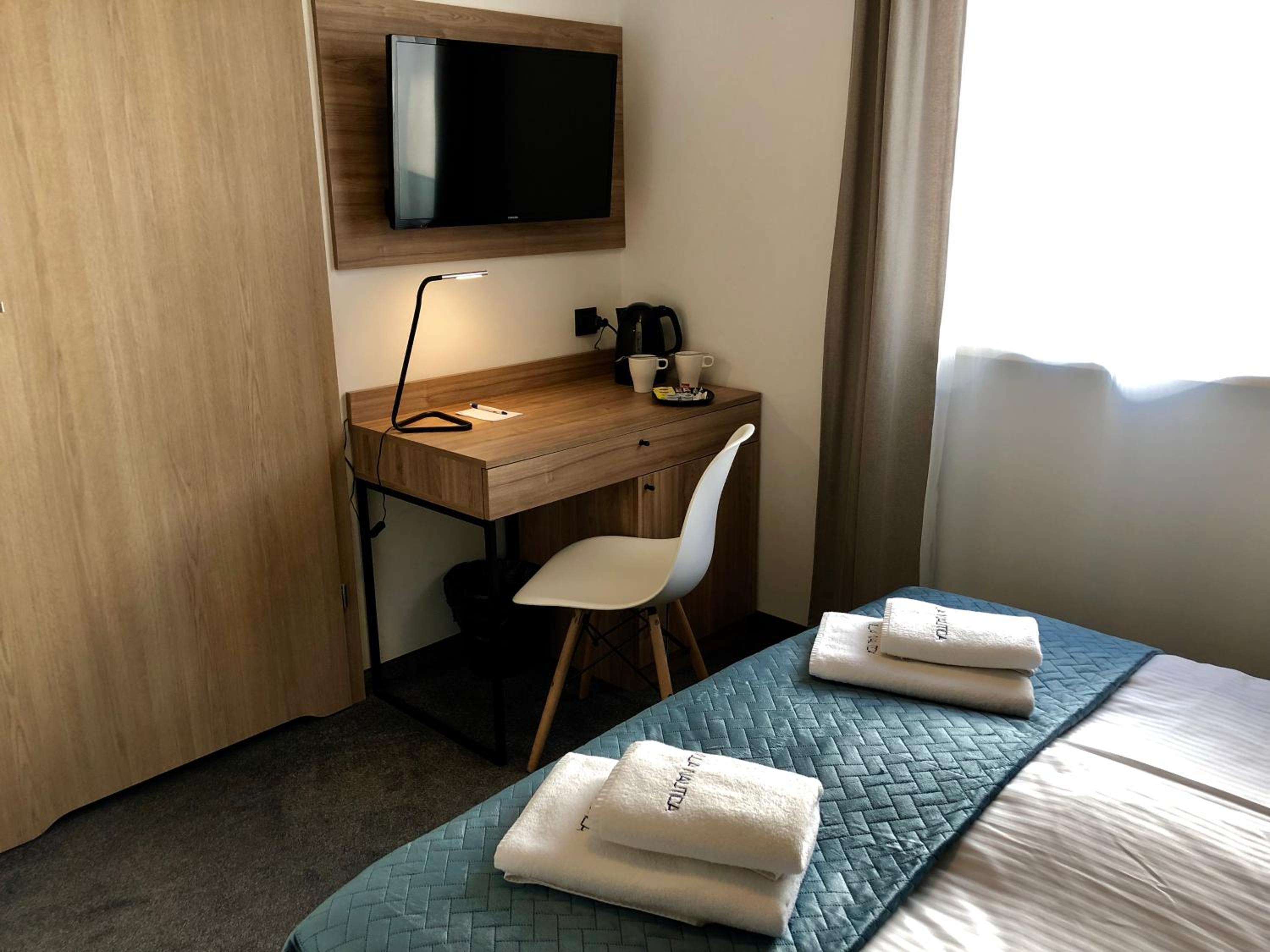 Small Single Room - Photo 7