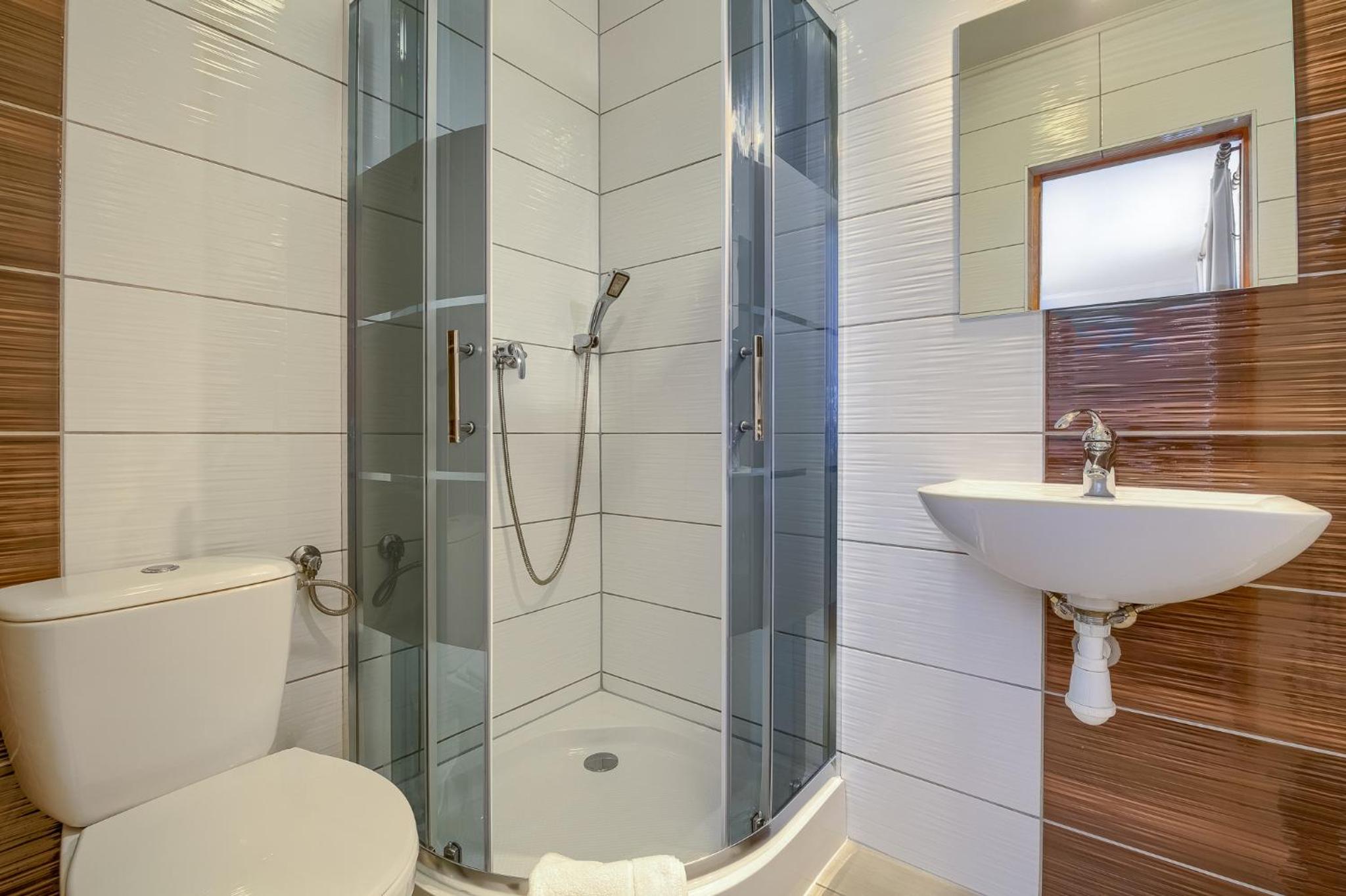 Quadruple Room with Shower photo 1