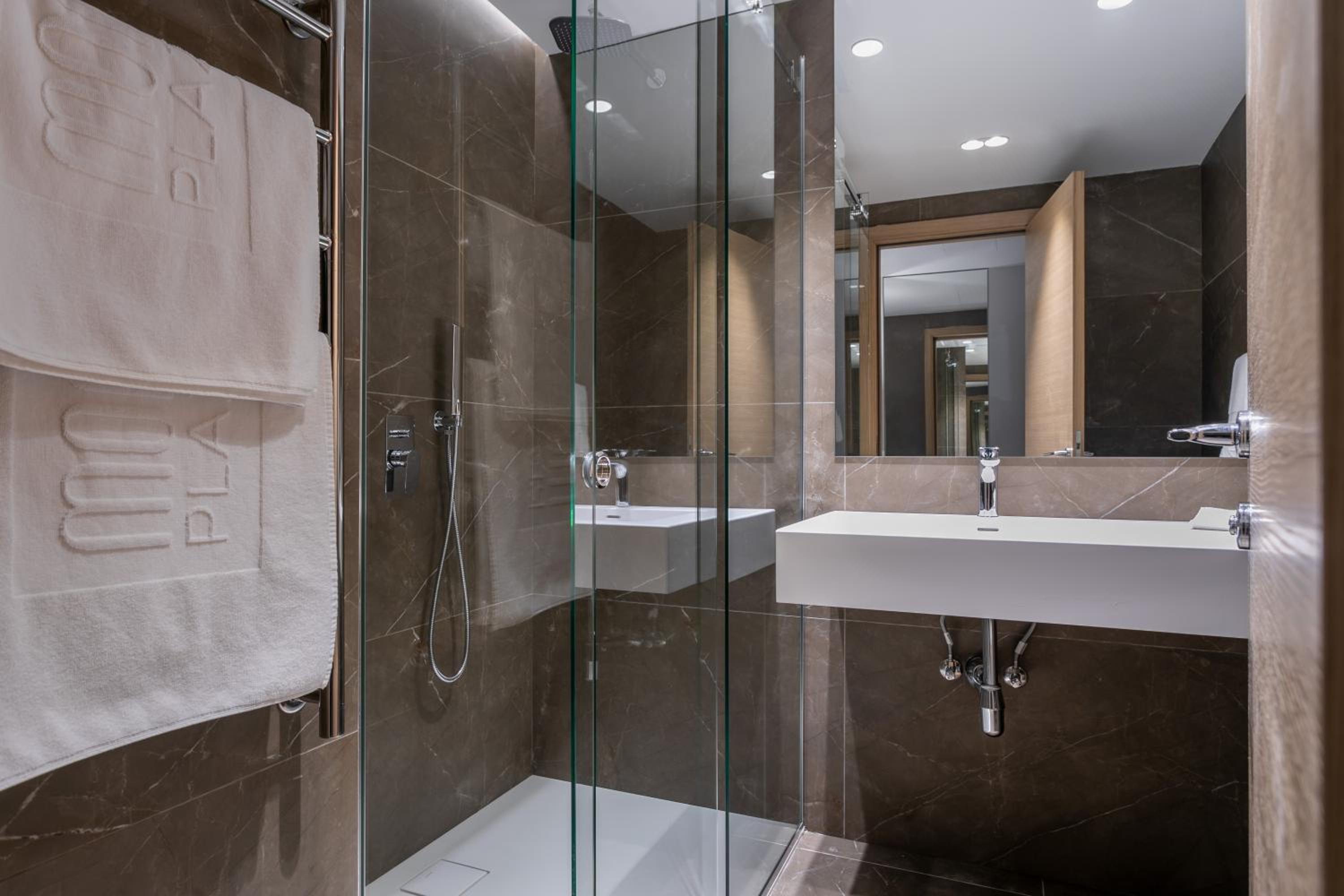 Superior Double Room with Free Wellness - Photo 5